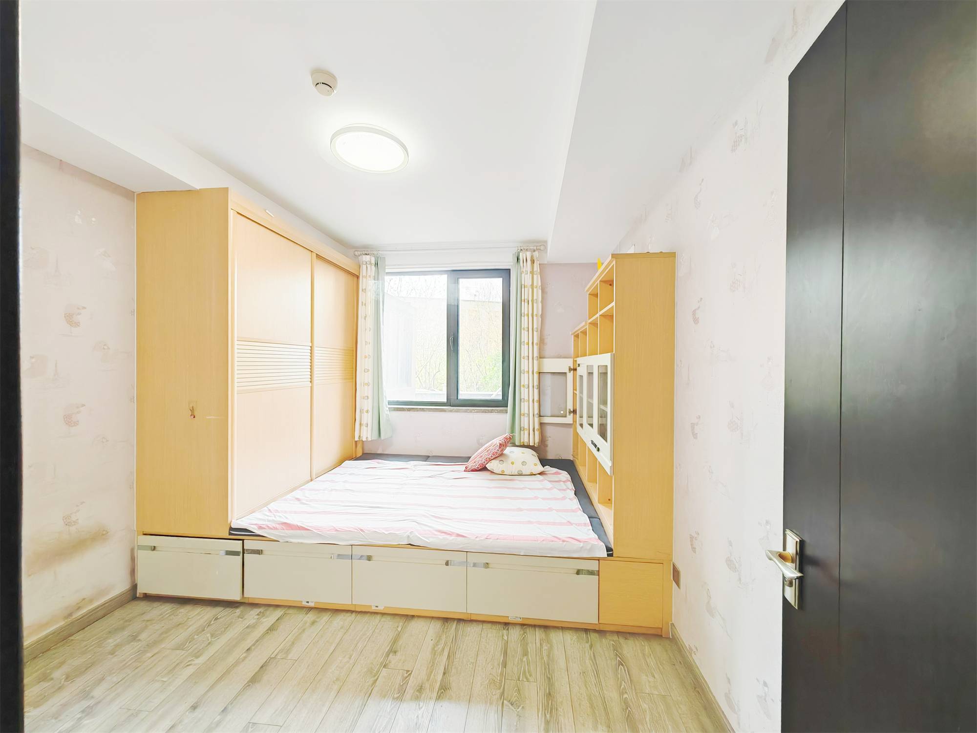 鲁能领秀城公园世家