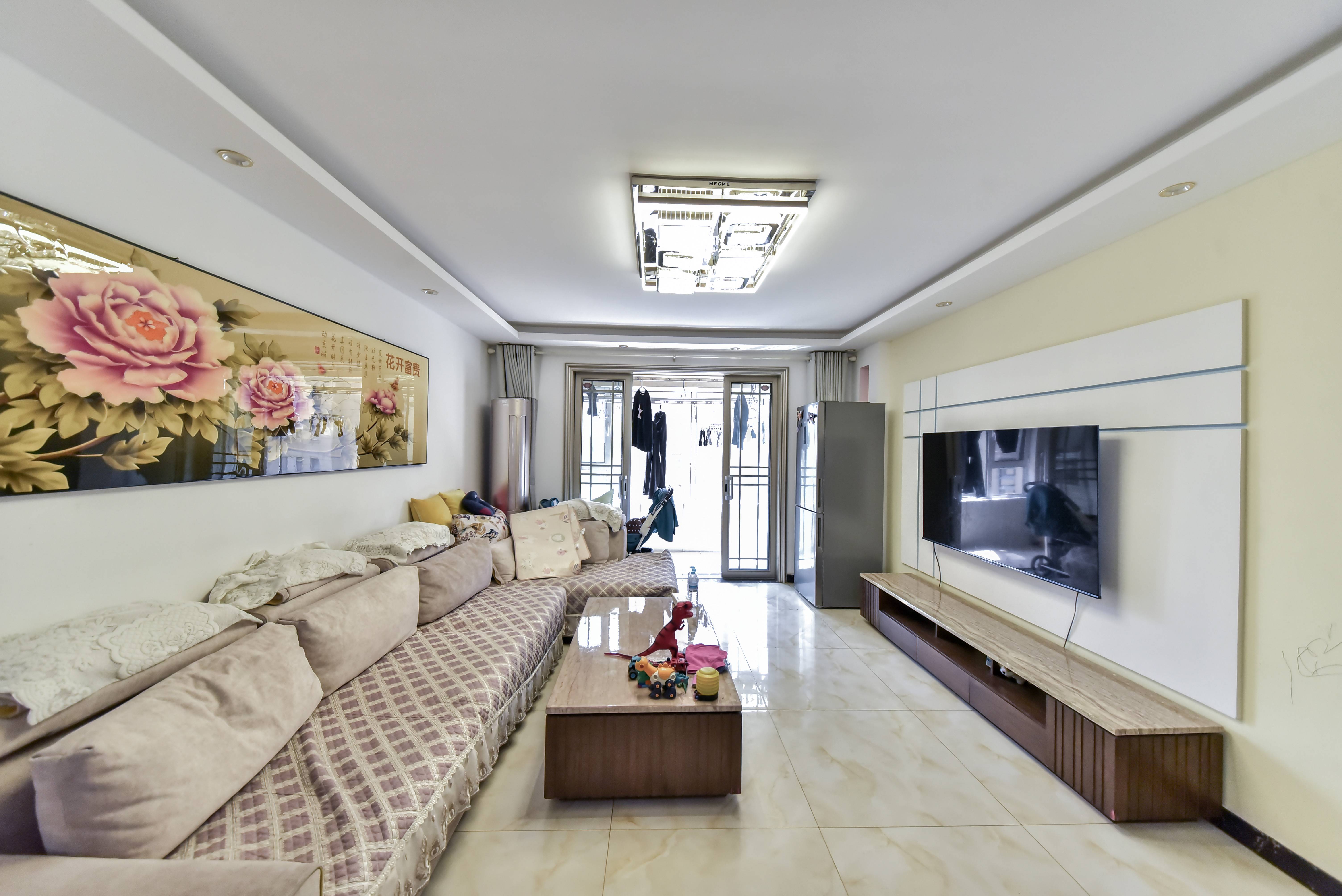 银丰唐郡玫瑰园