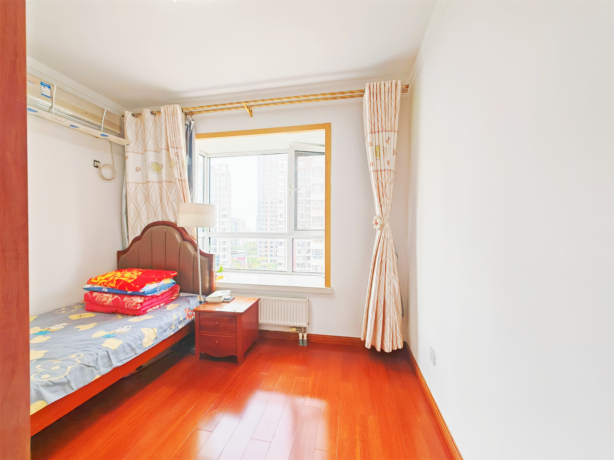 鲁能领秀城B区（十一区）