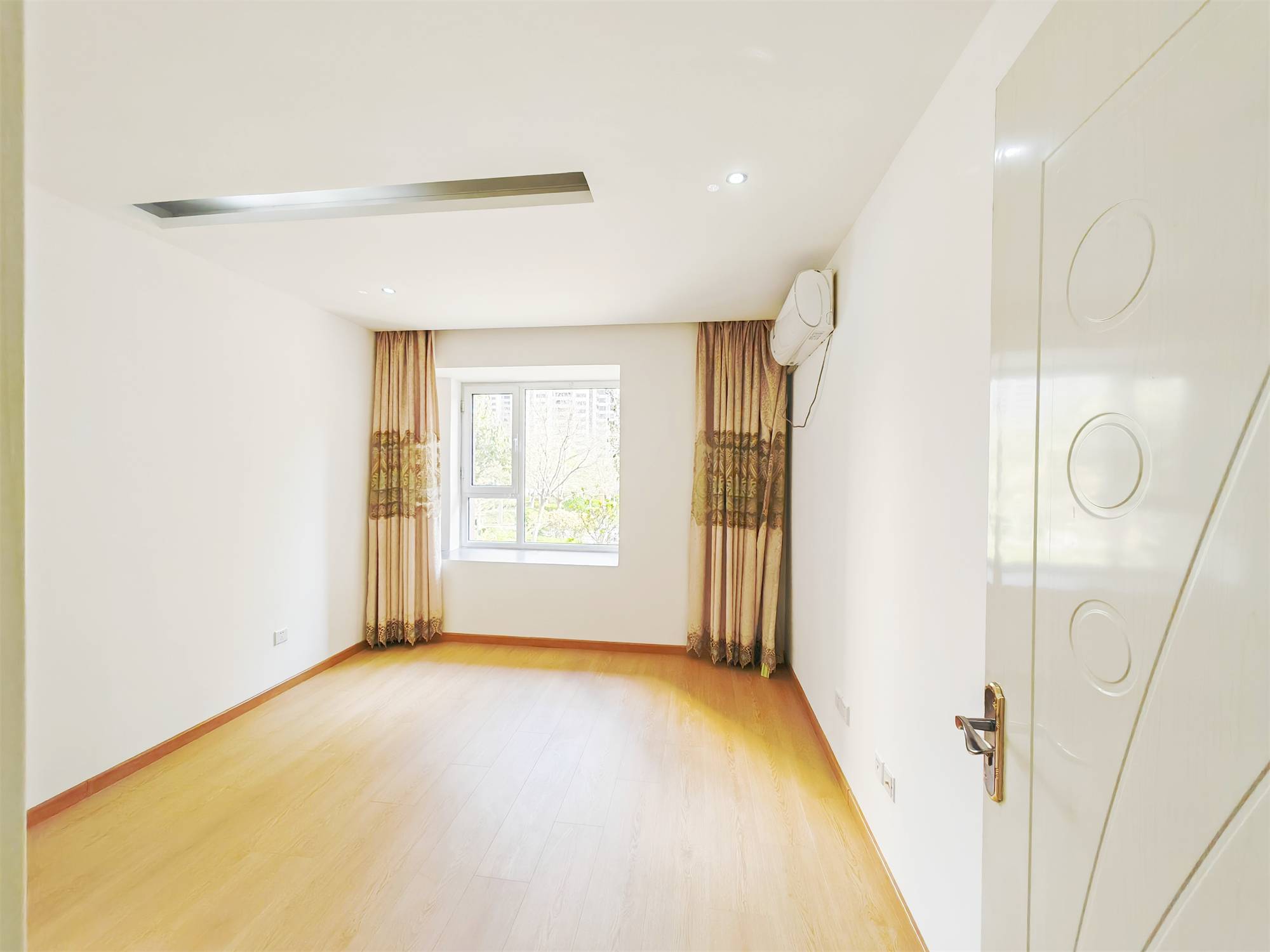 鲁能领秀城东一区(三区)