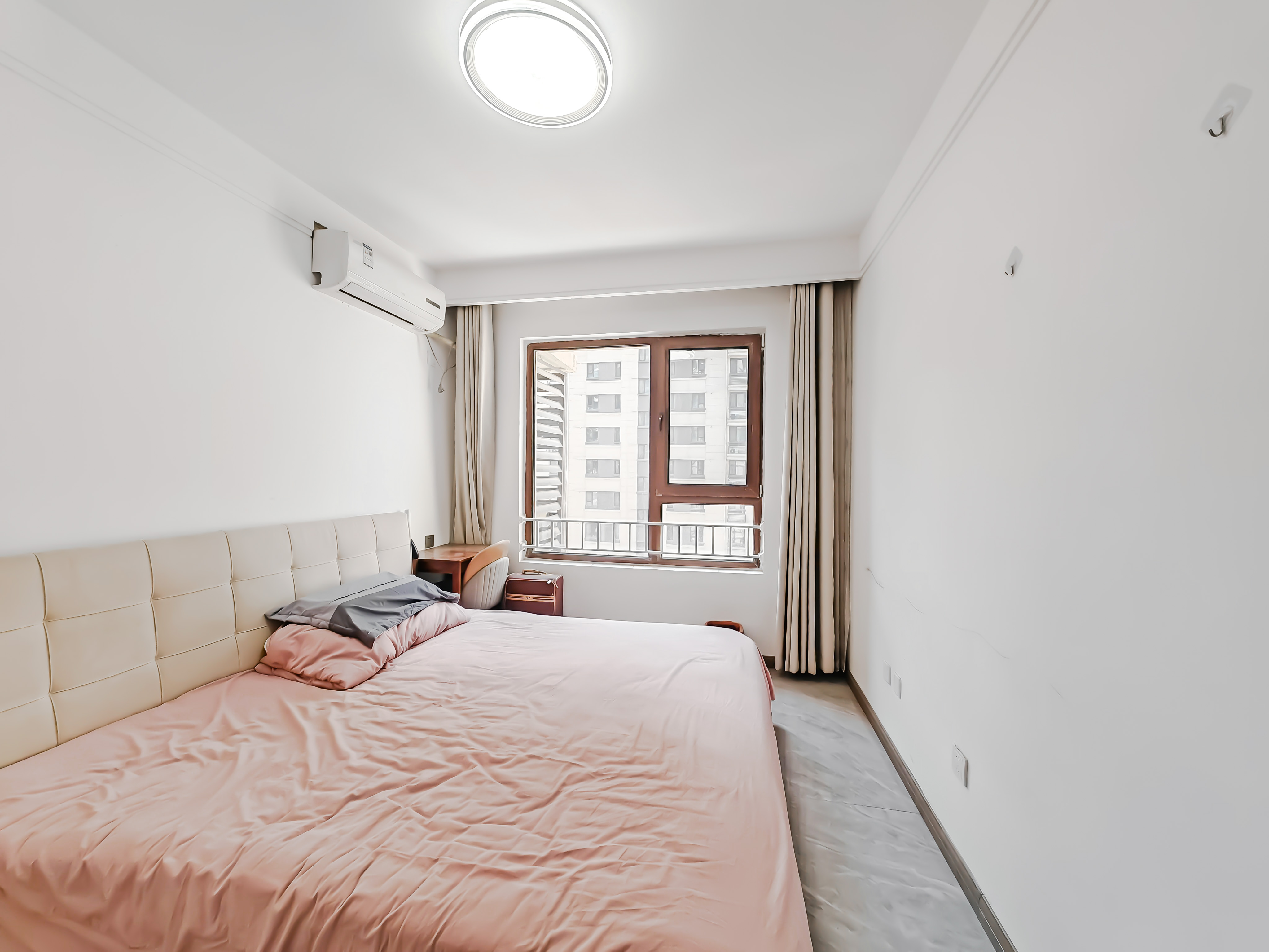 天鸿万象新天公园大道