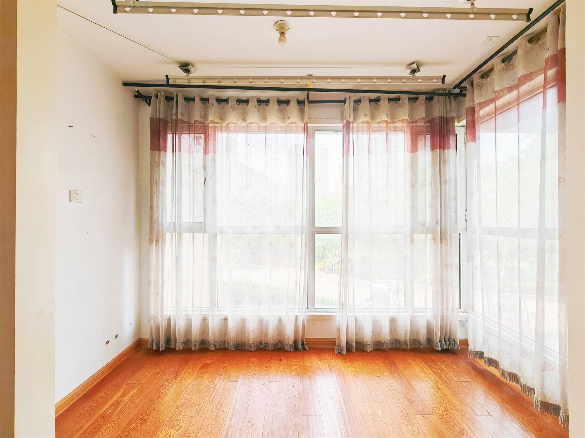 鲁能领秀城UP区(十四区)