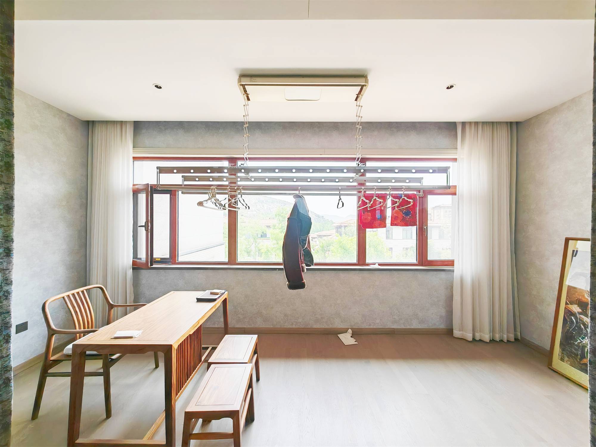 依山郡