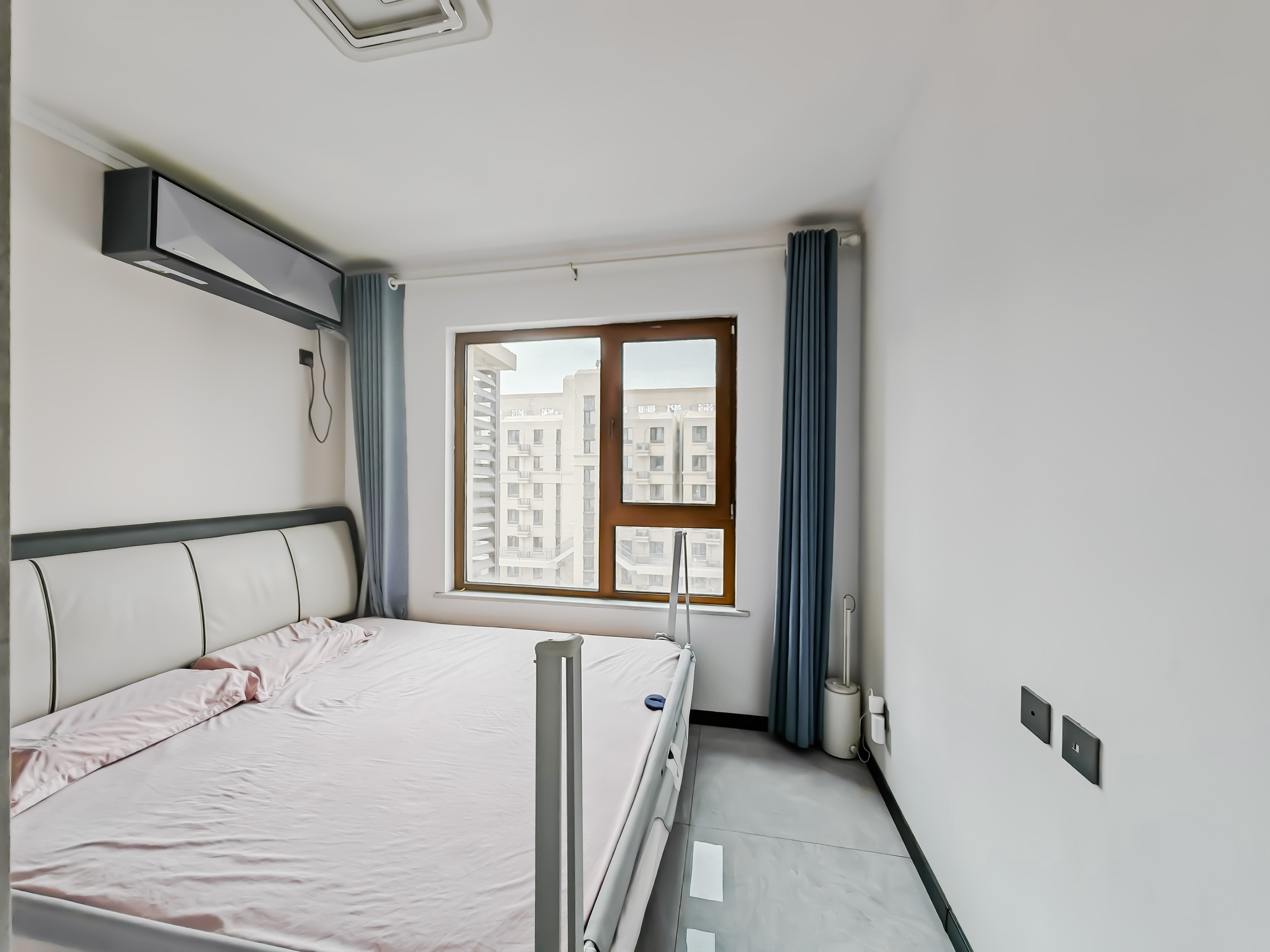 天鸿万象新天公园大道