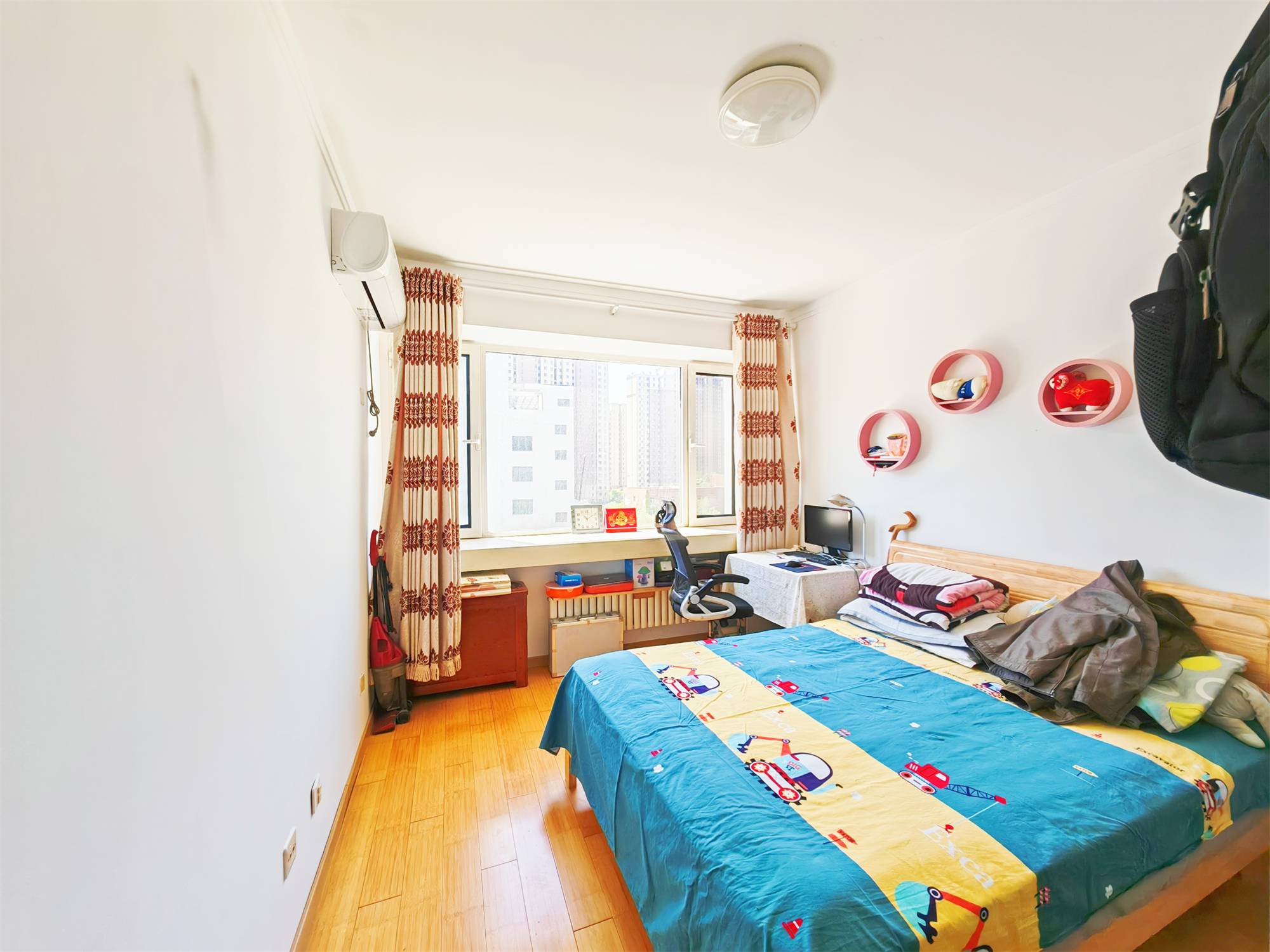 鲁能领秀城UP区(十四区)