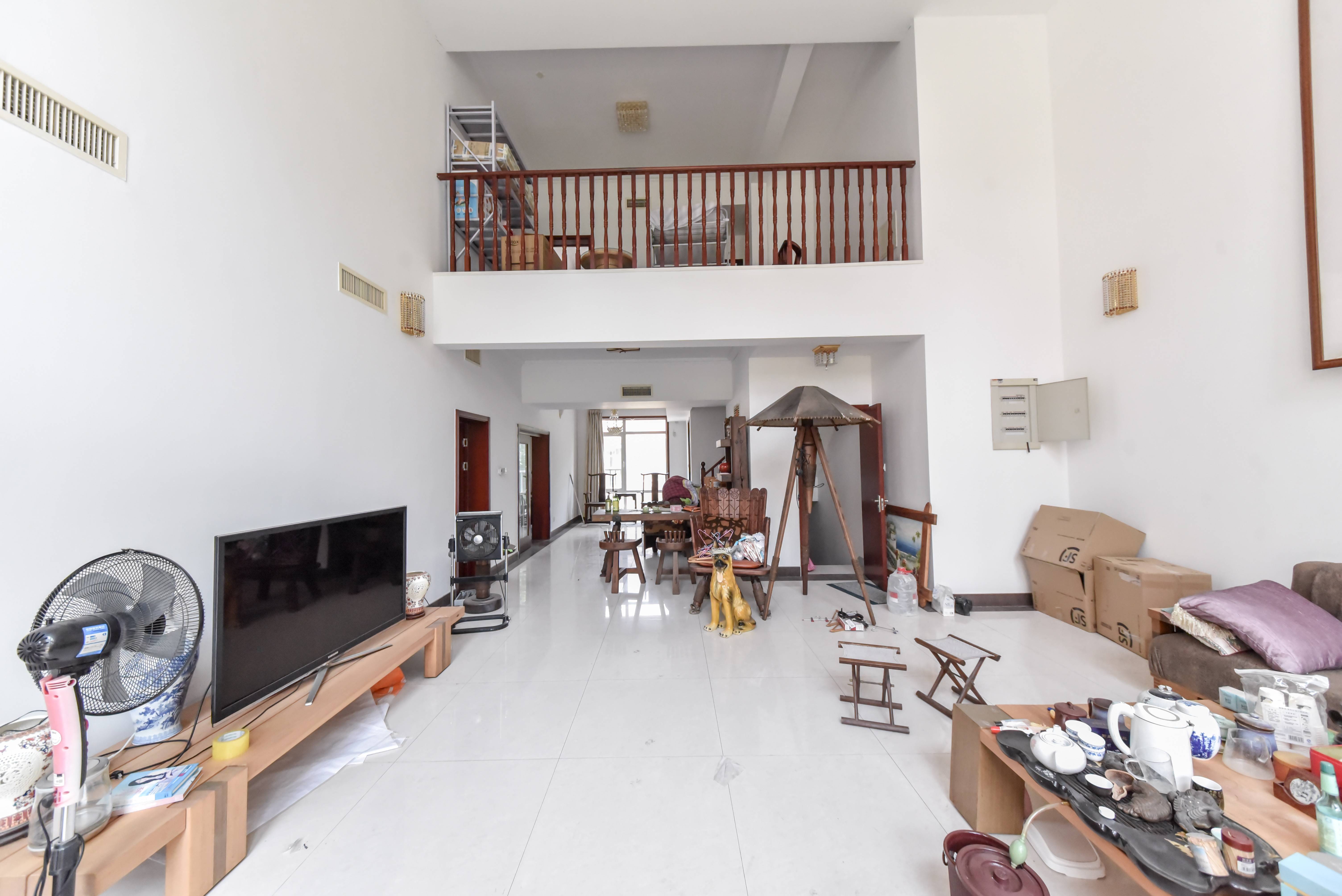 鲁信蟠龙山花园