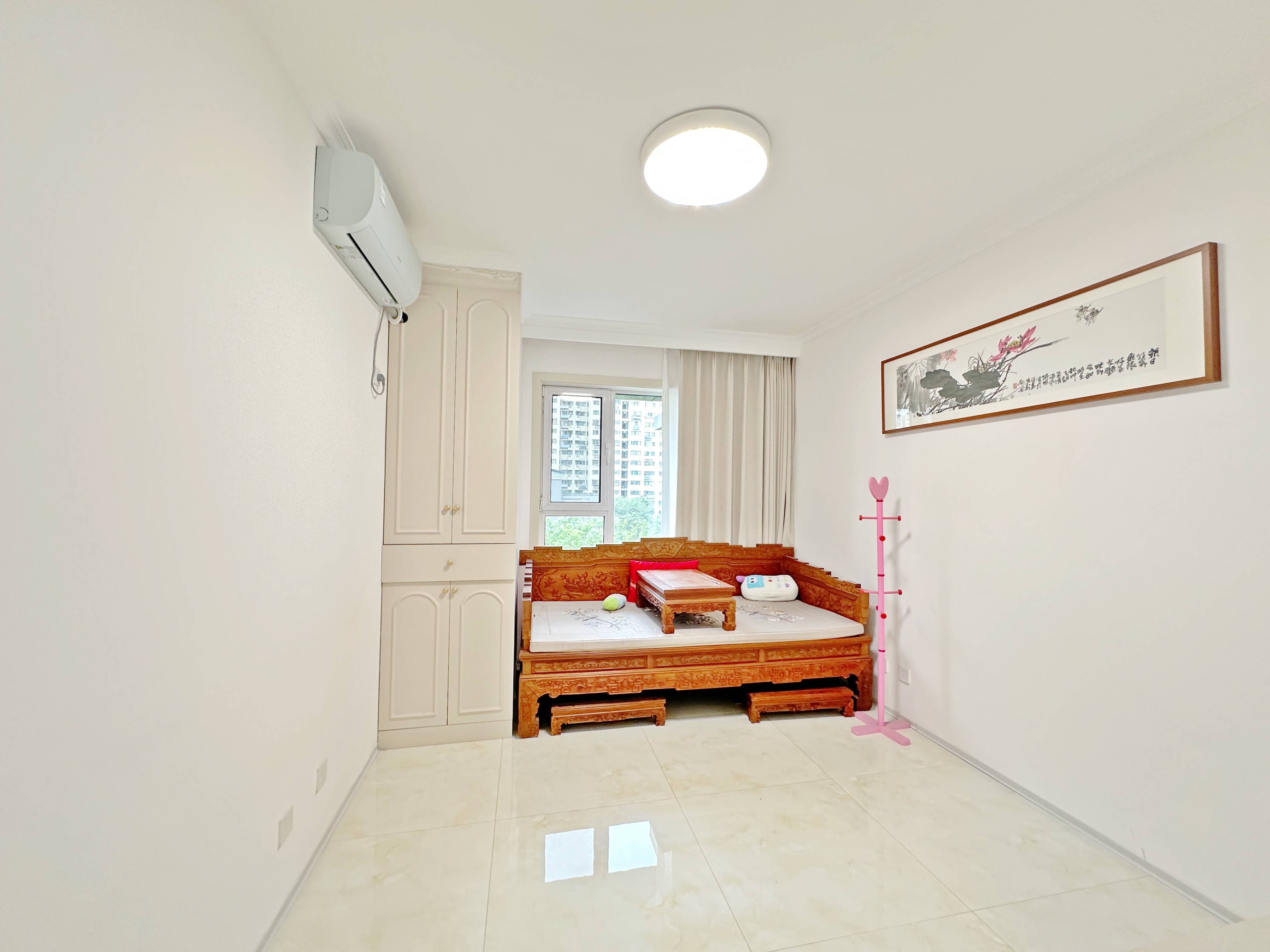 绿地新里卢浮公馆