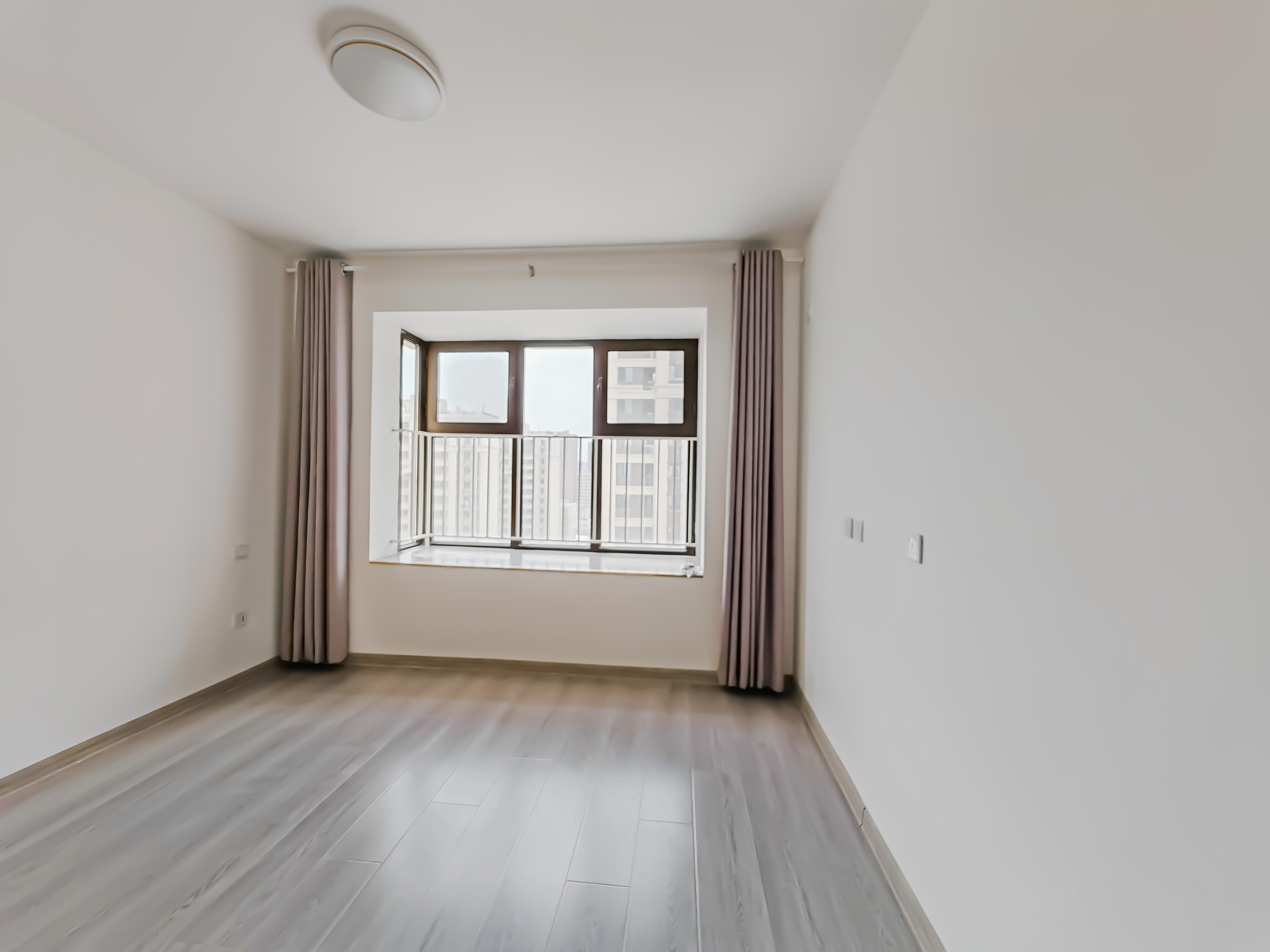 天鸿万象新天公园大道