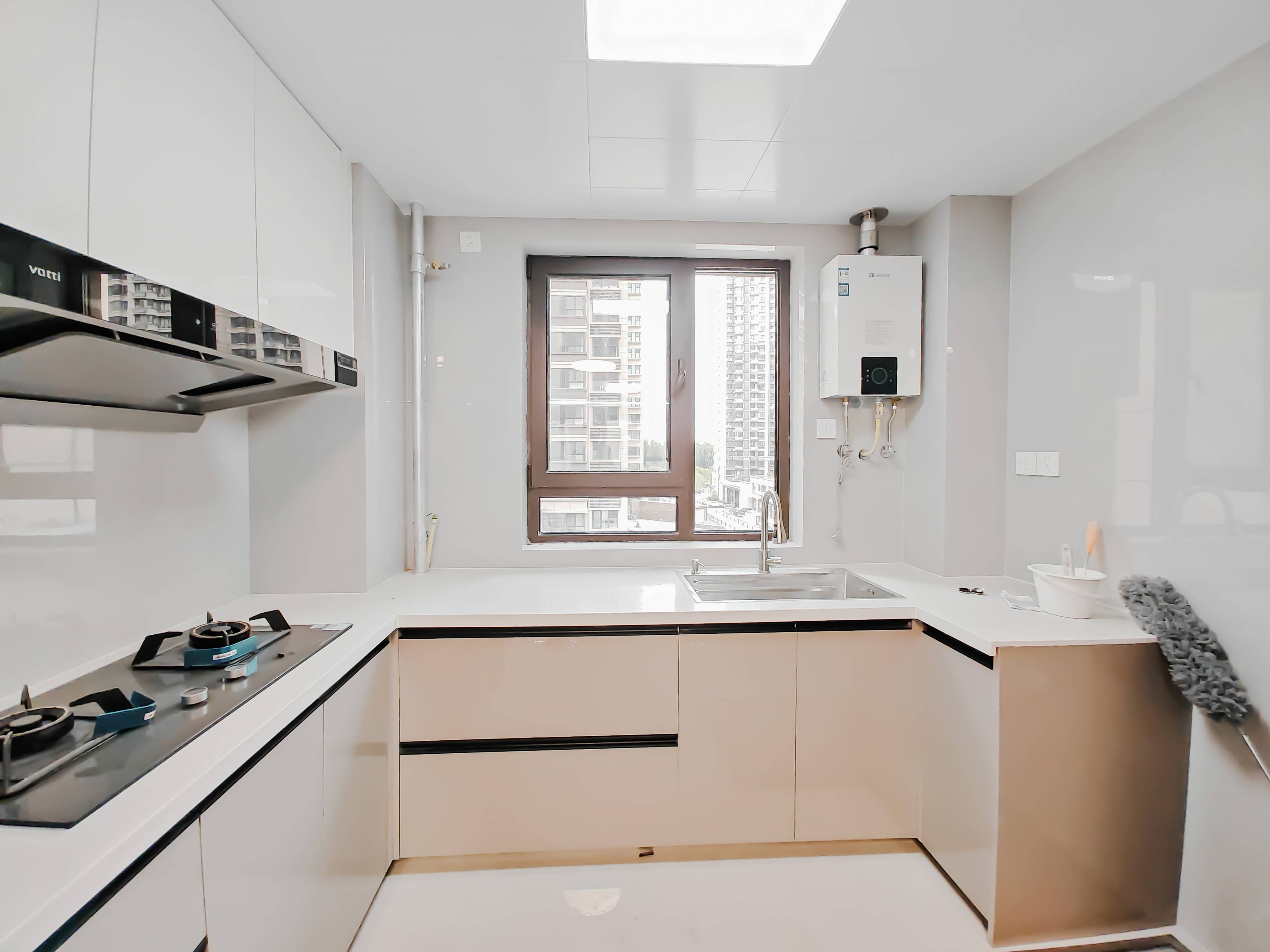 天鸿万象新天公园大道