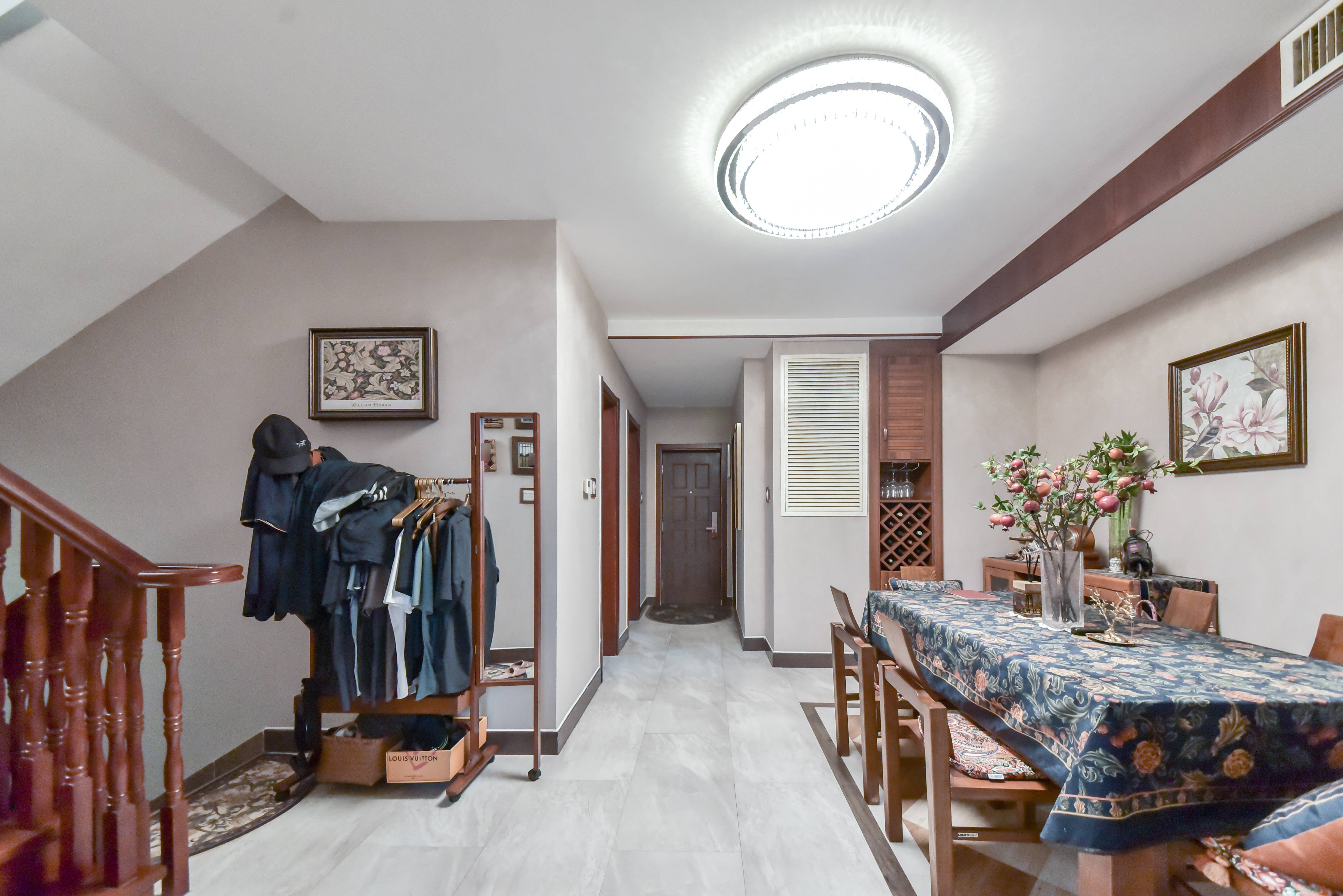 鲁信蟠龙山花园