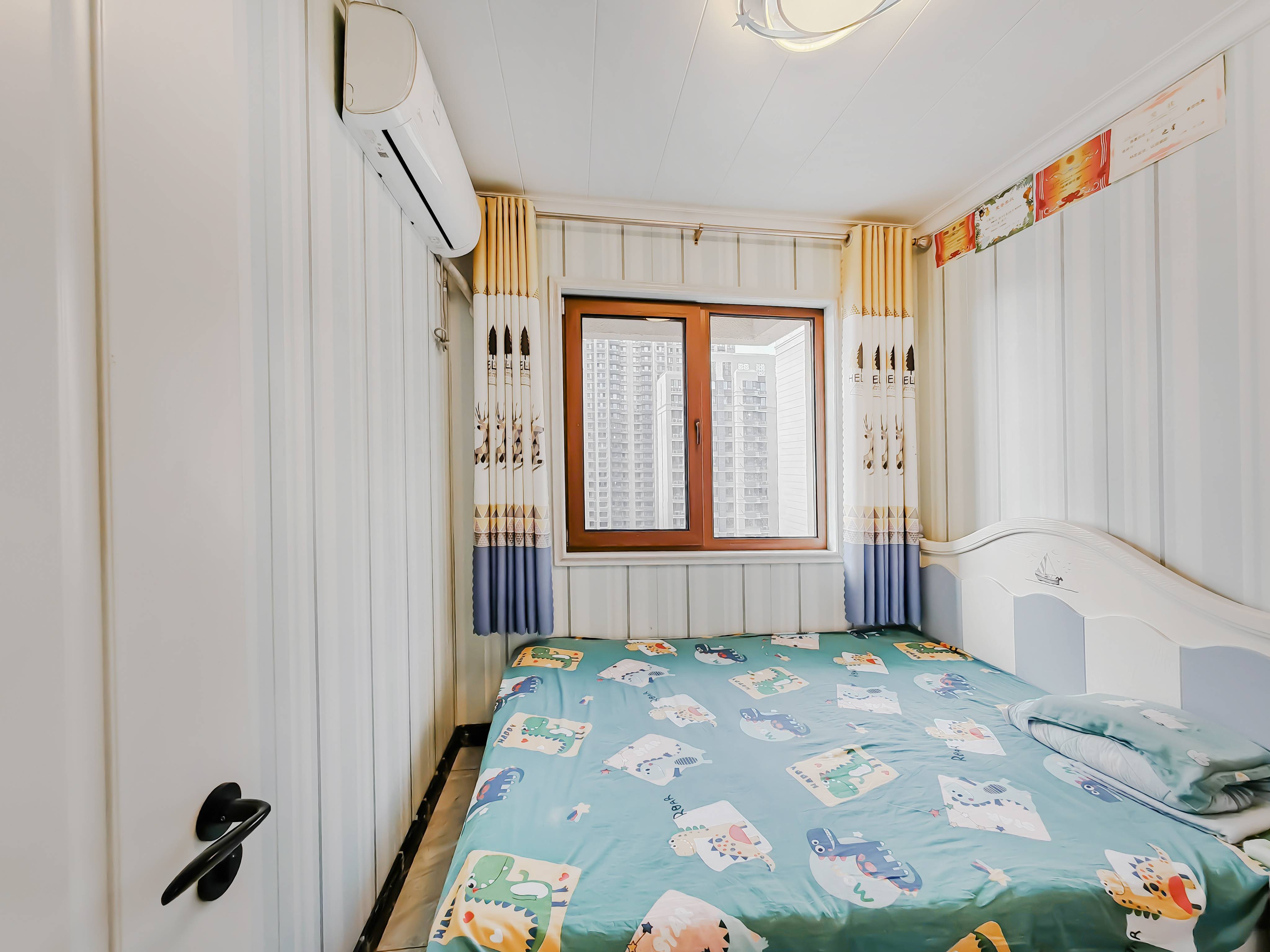 天鸿万象新天公园大道