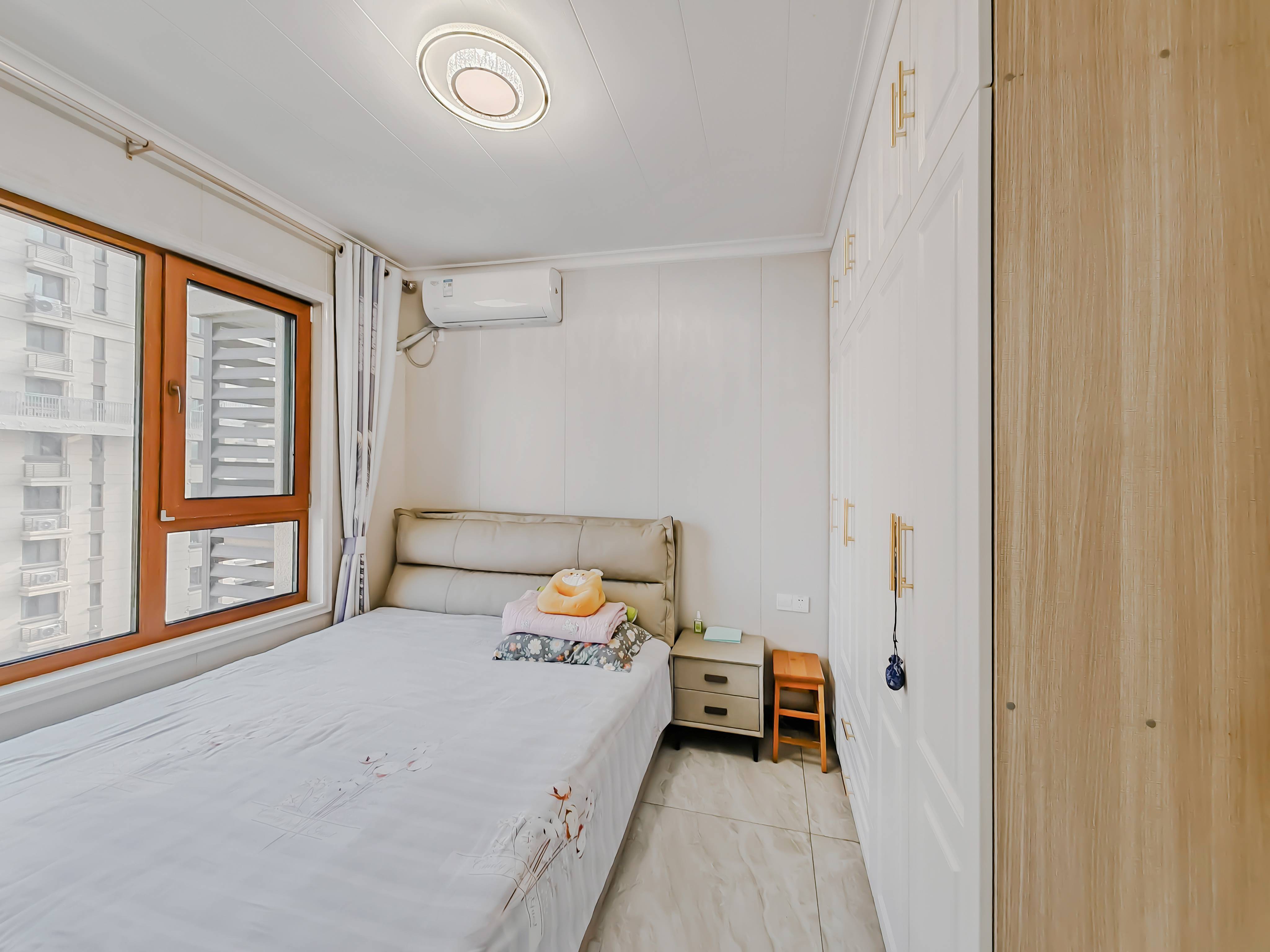 天鸿万象新天公园大道