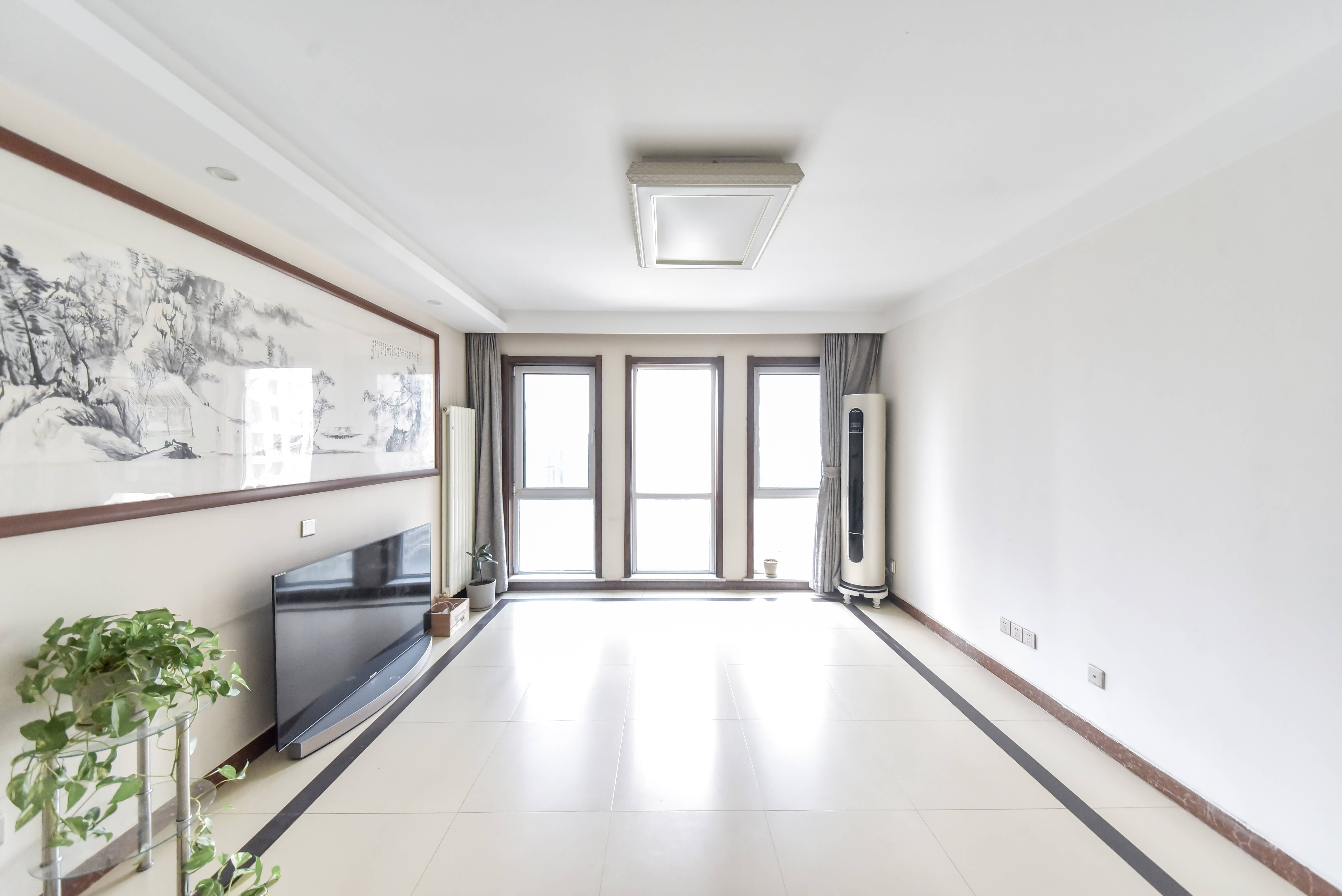  天齐奥东花园 南北