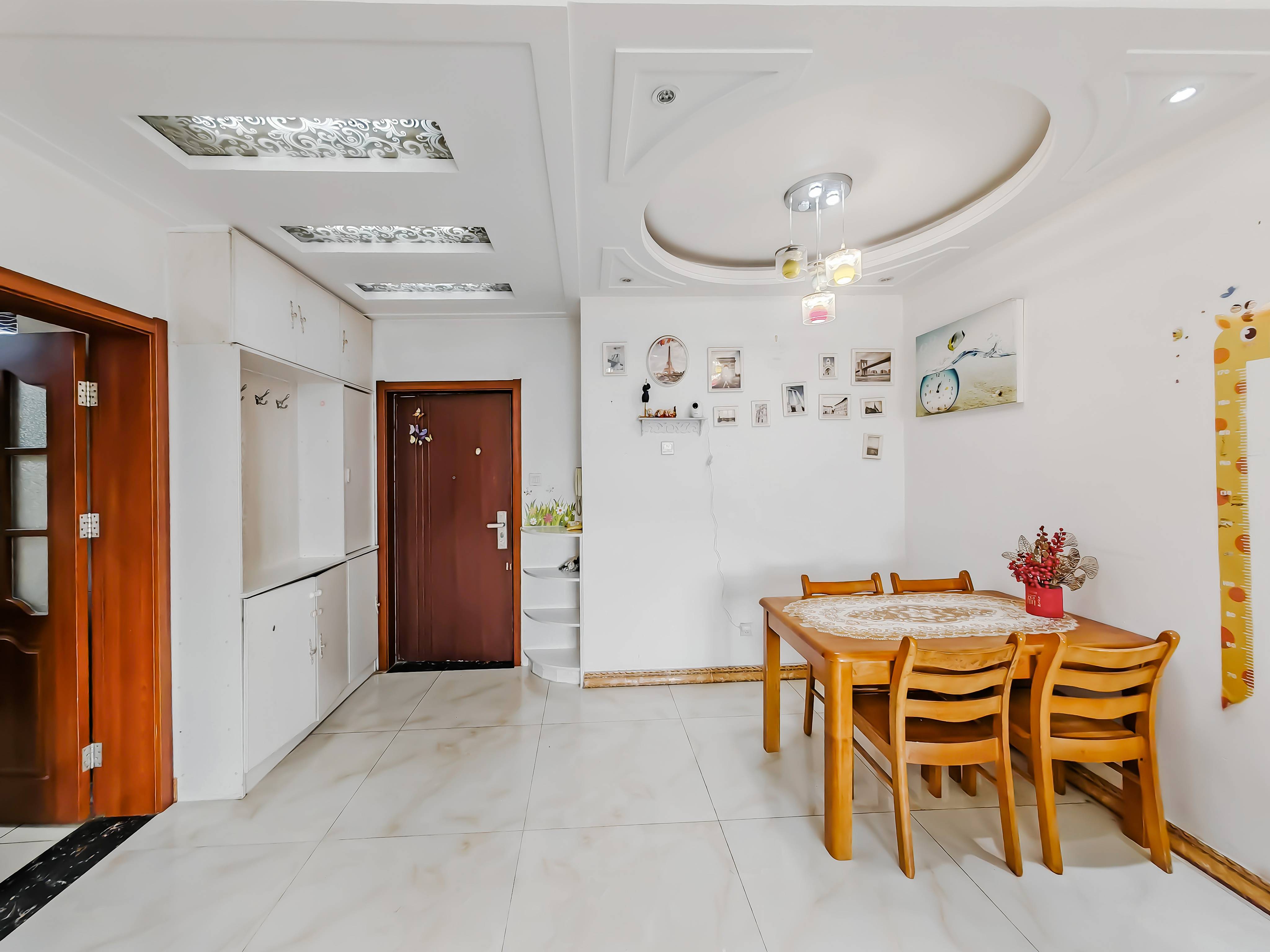 天鸿万象新天理想郡