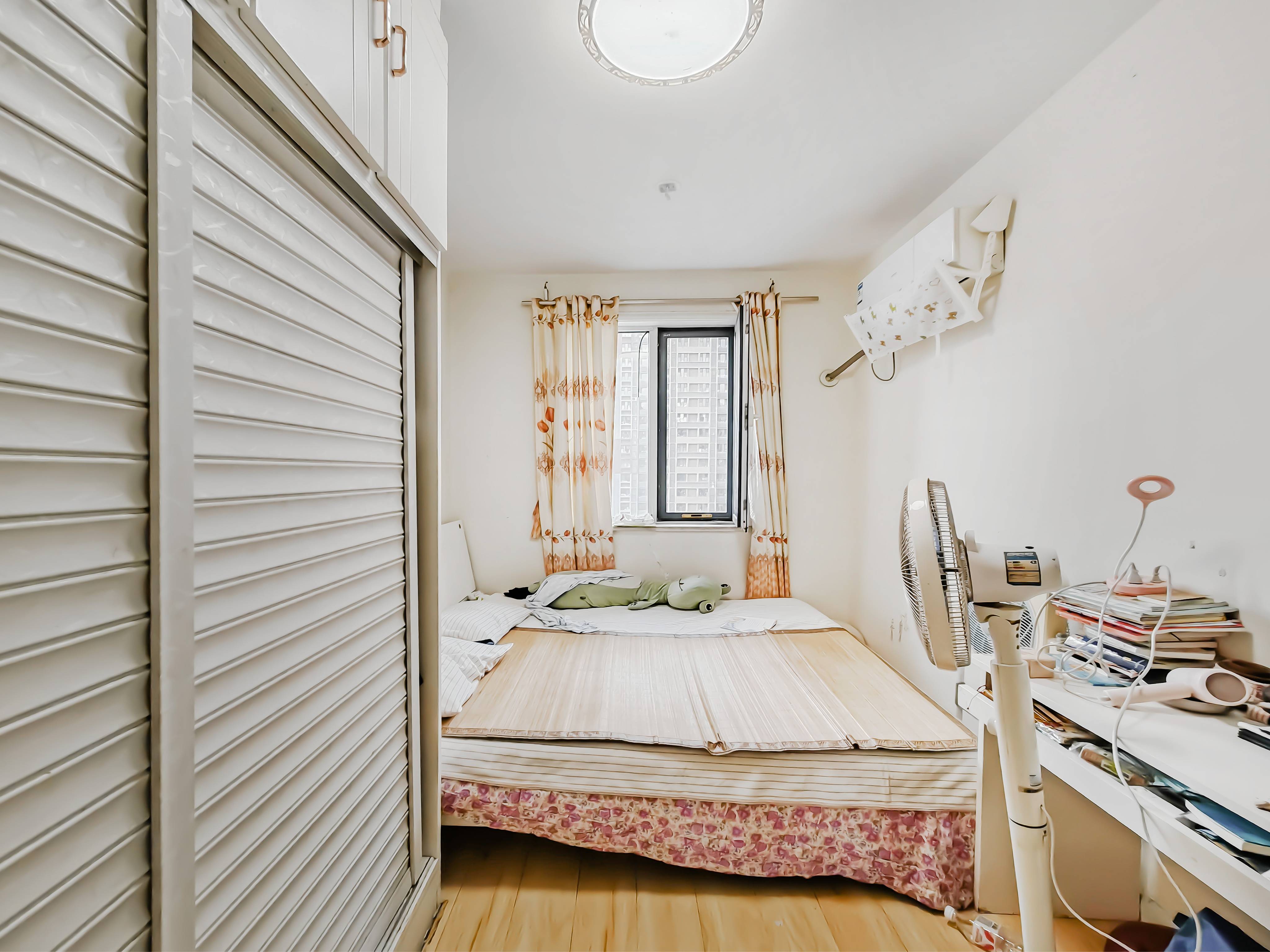 天鸿万象新天三区