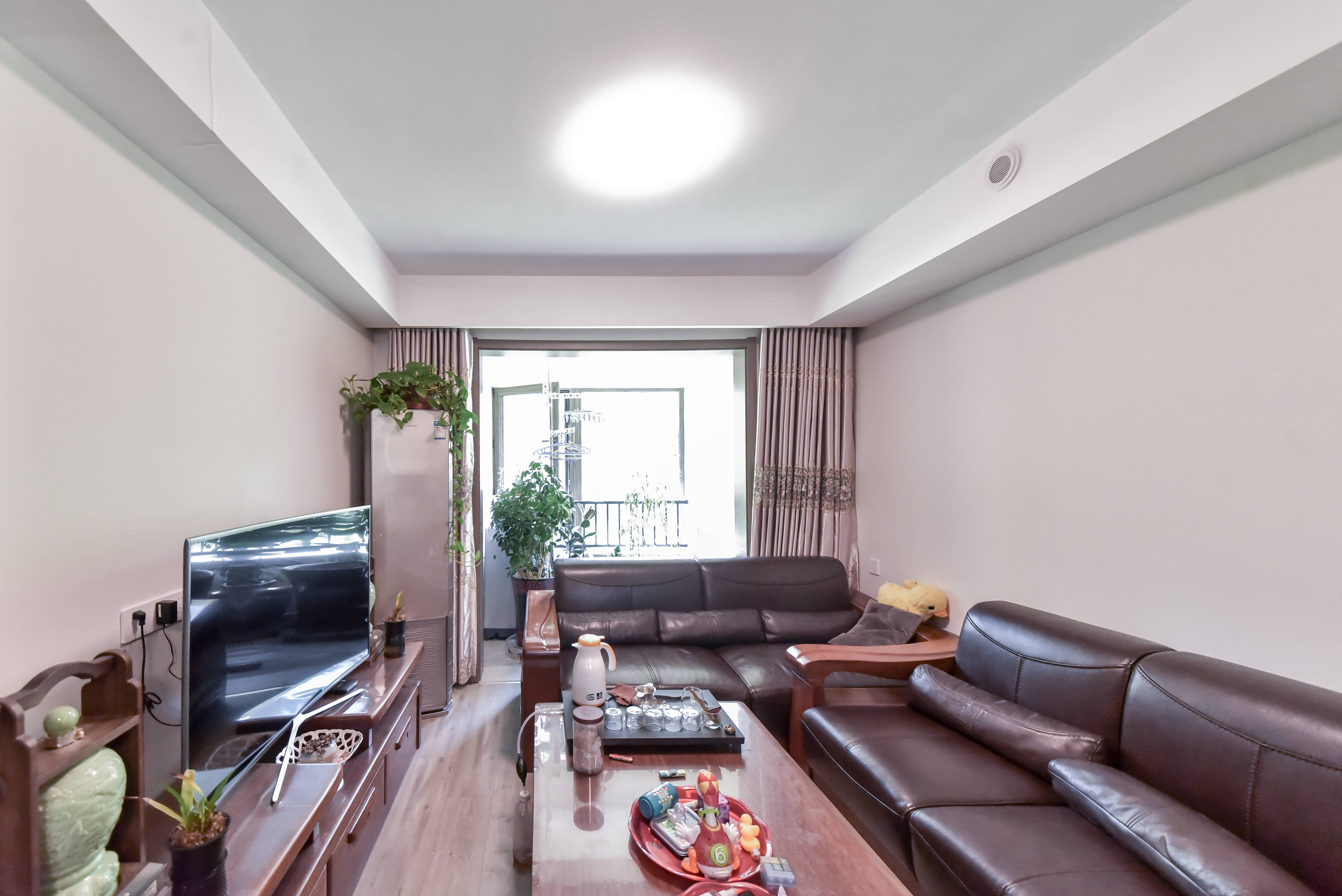  雪山万科城 南北