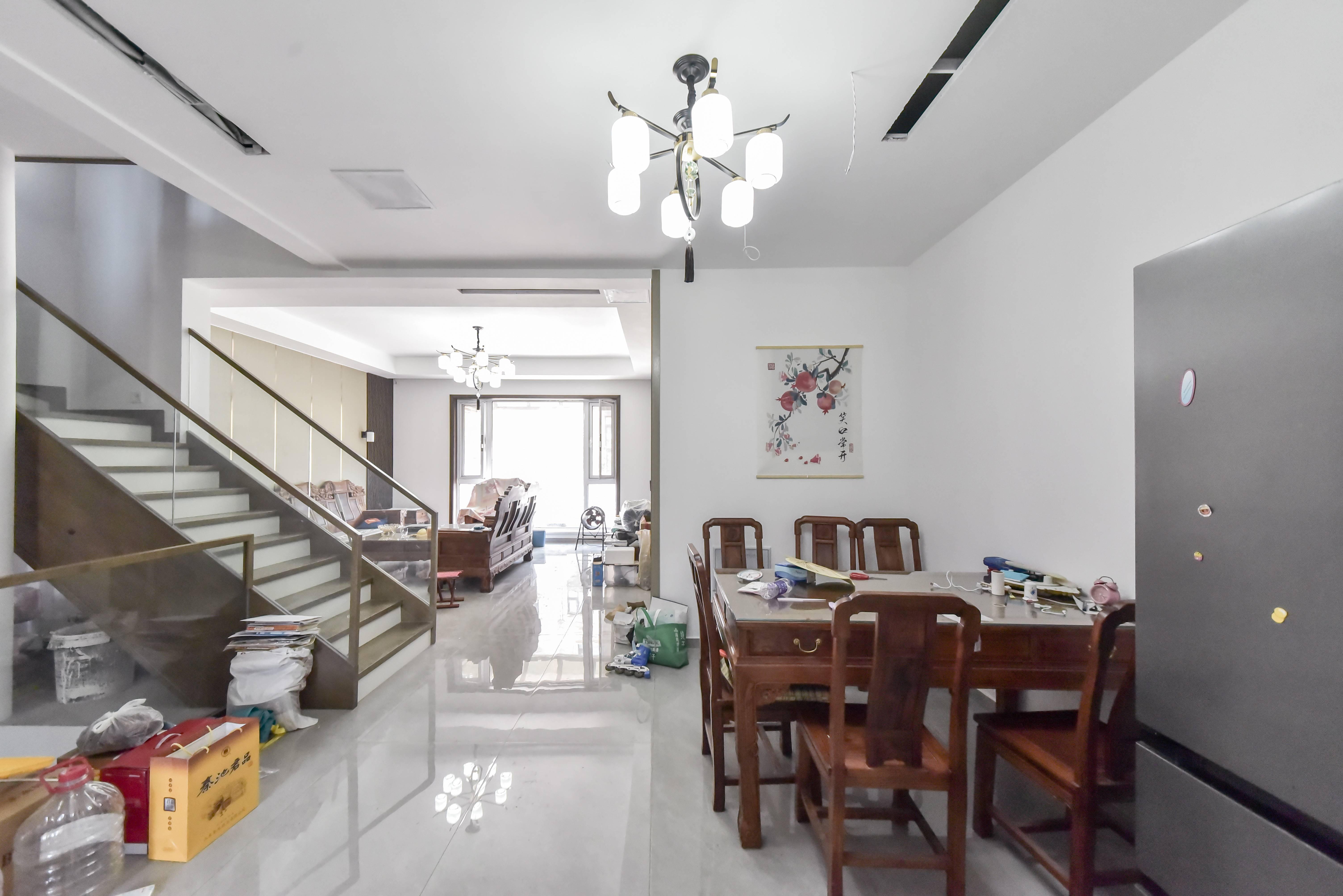 银丰唐郡玫瑰园