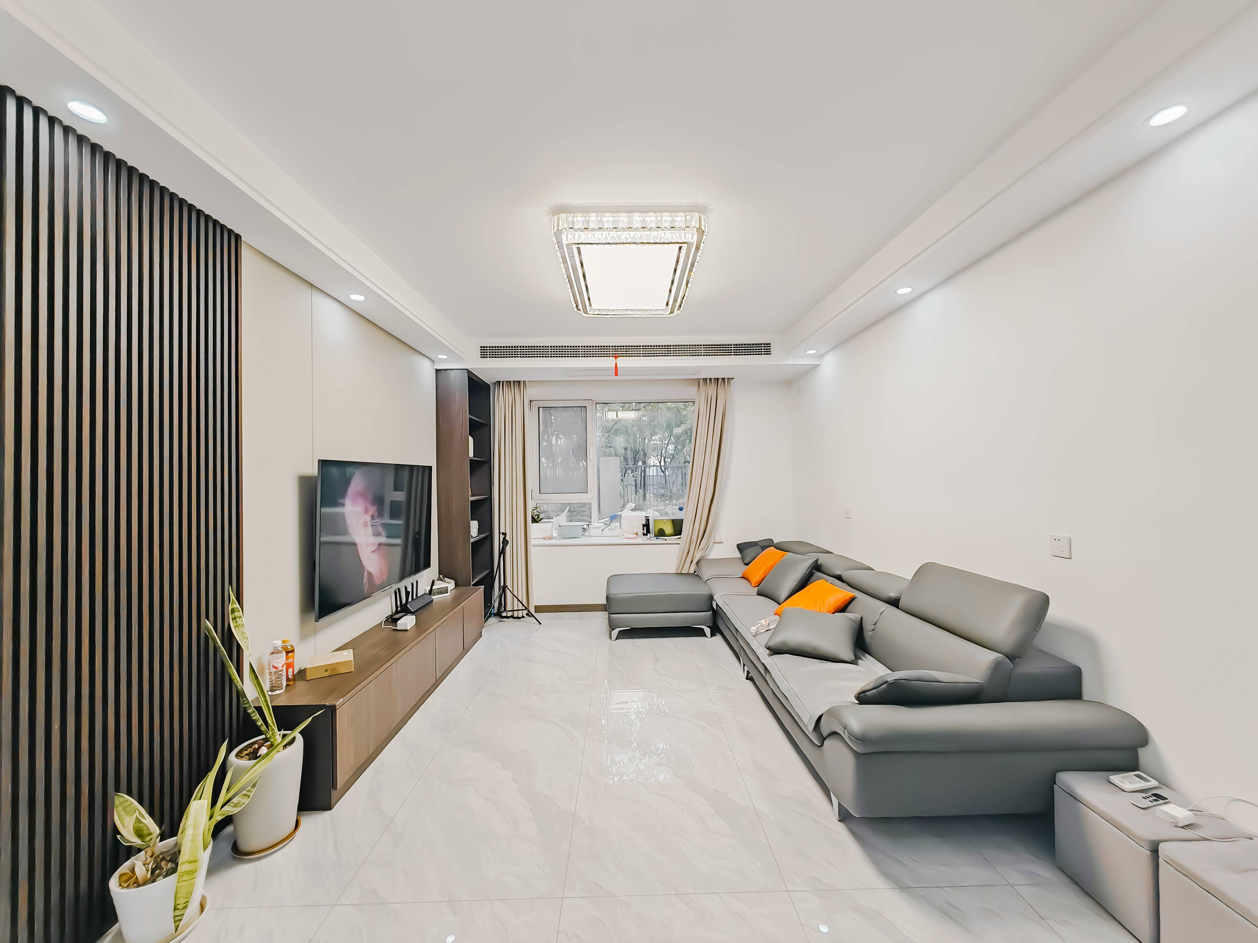  天鸿万象新天三区 南北