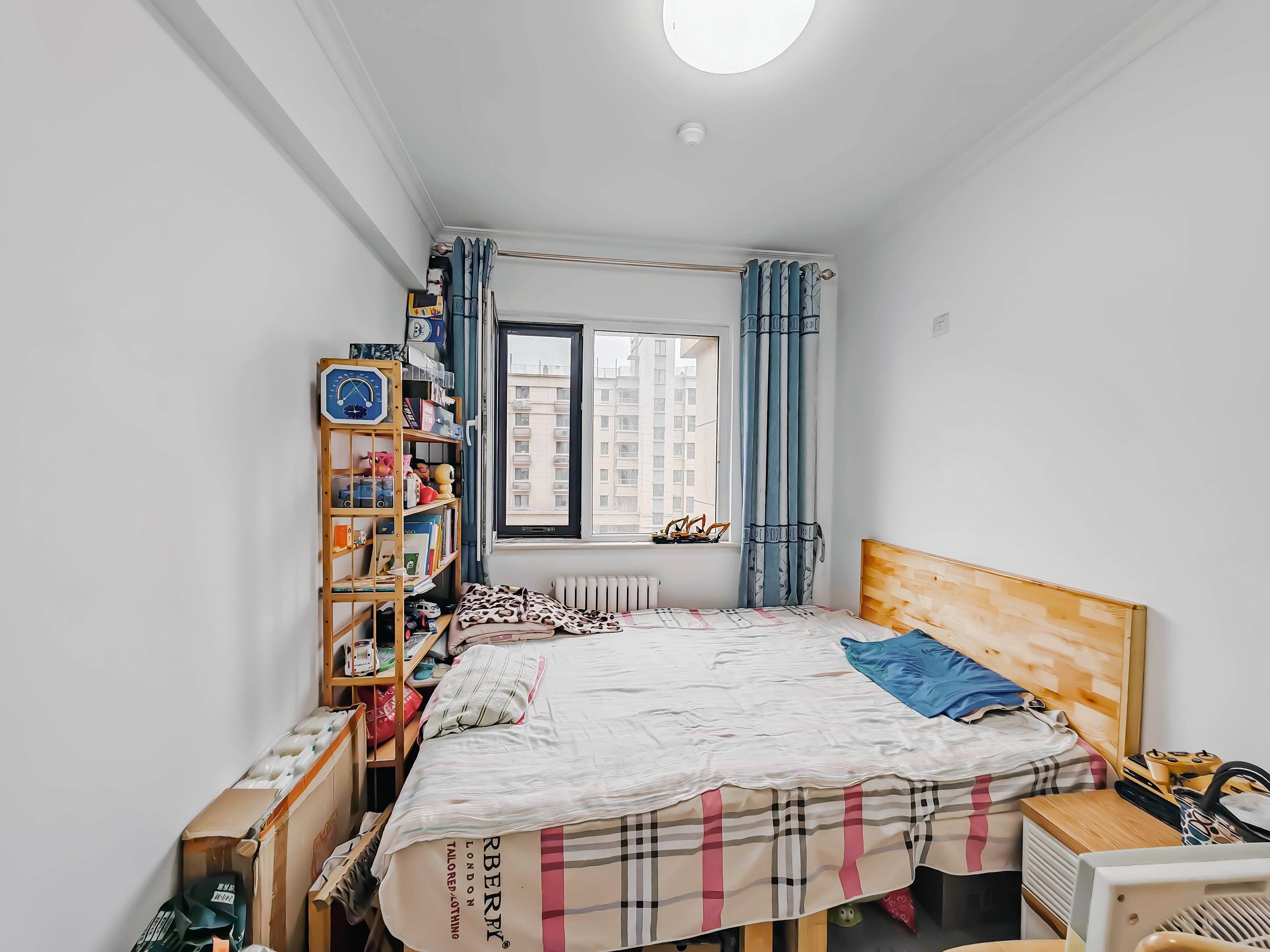 天鸿万象新天万卷府