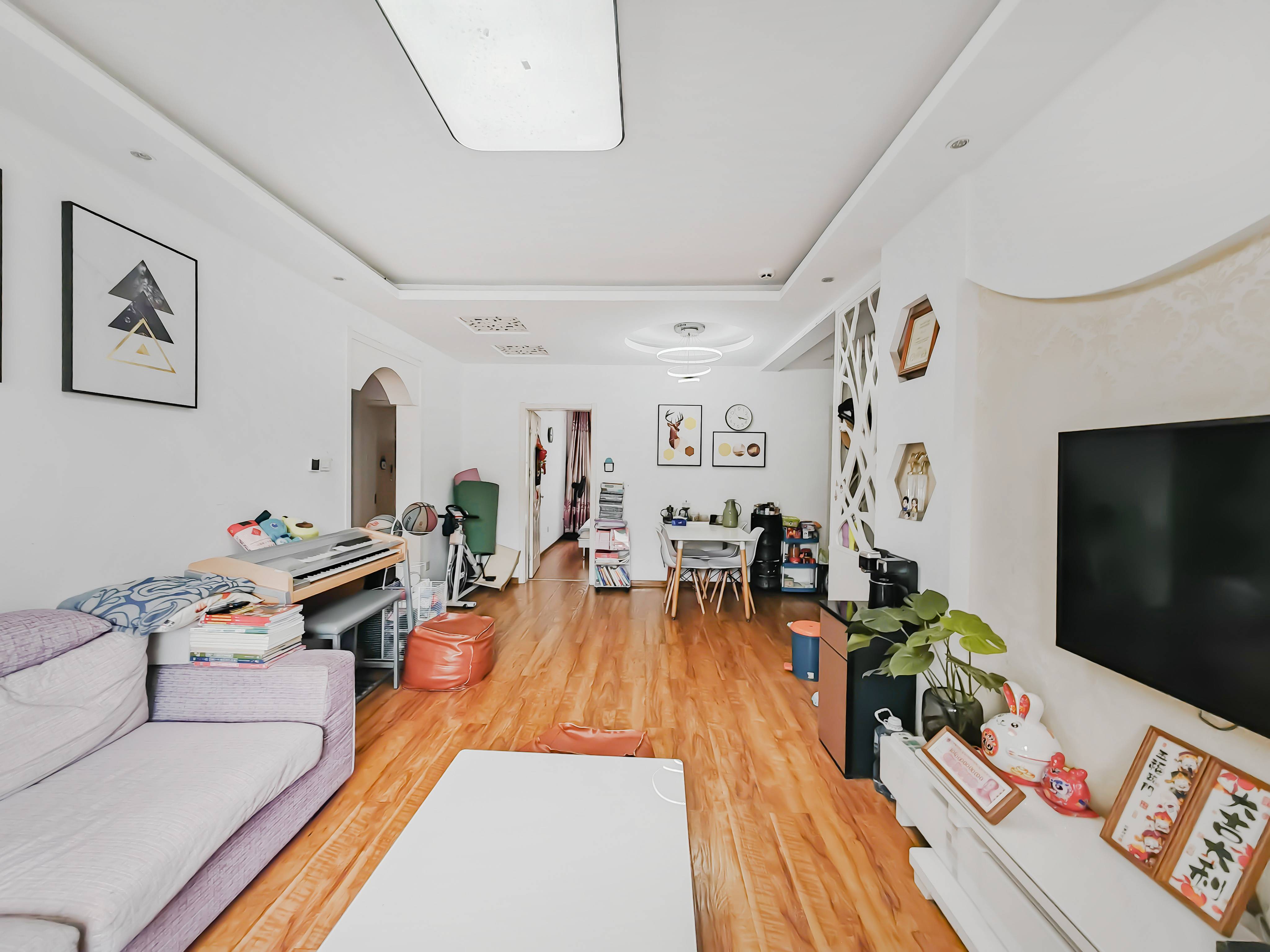 天鸿万象新天三区