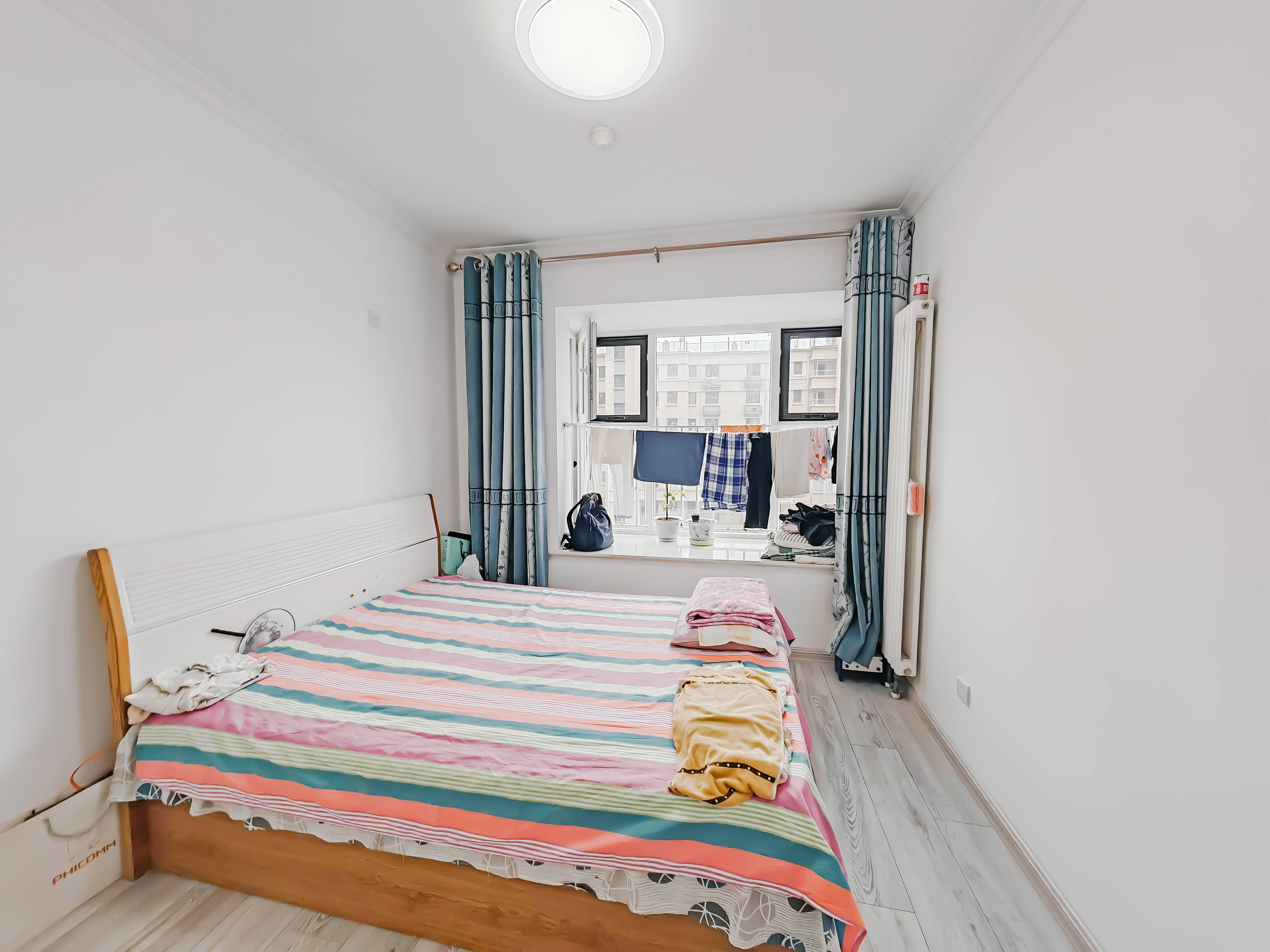 天鸿万象新天万卷府