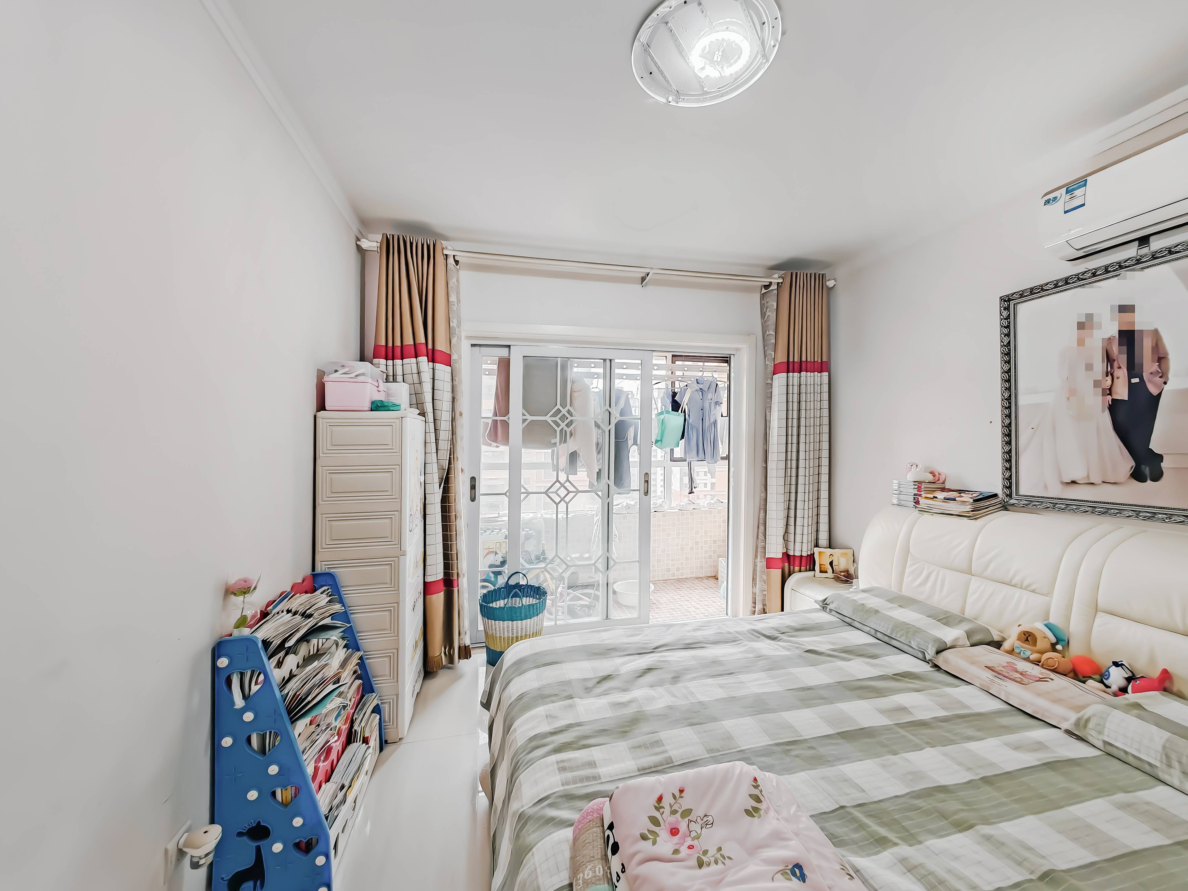 天鸿万象新天理想郡