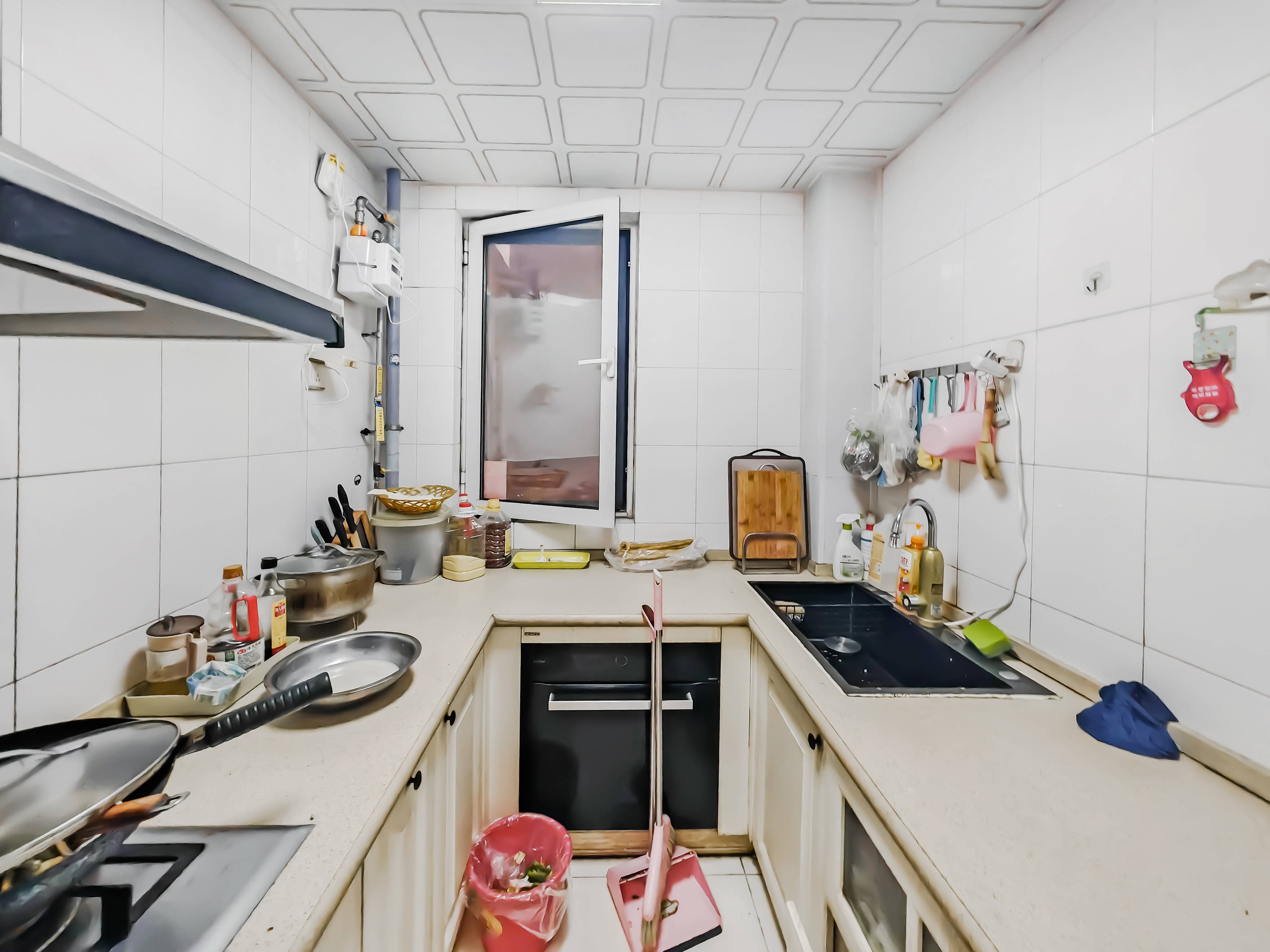 天鸿万象新天理想郡