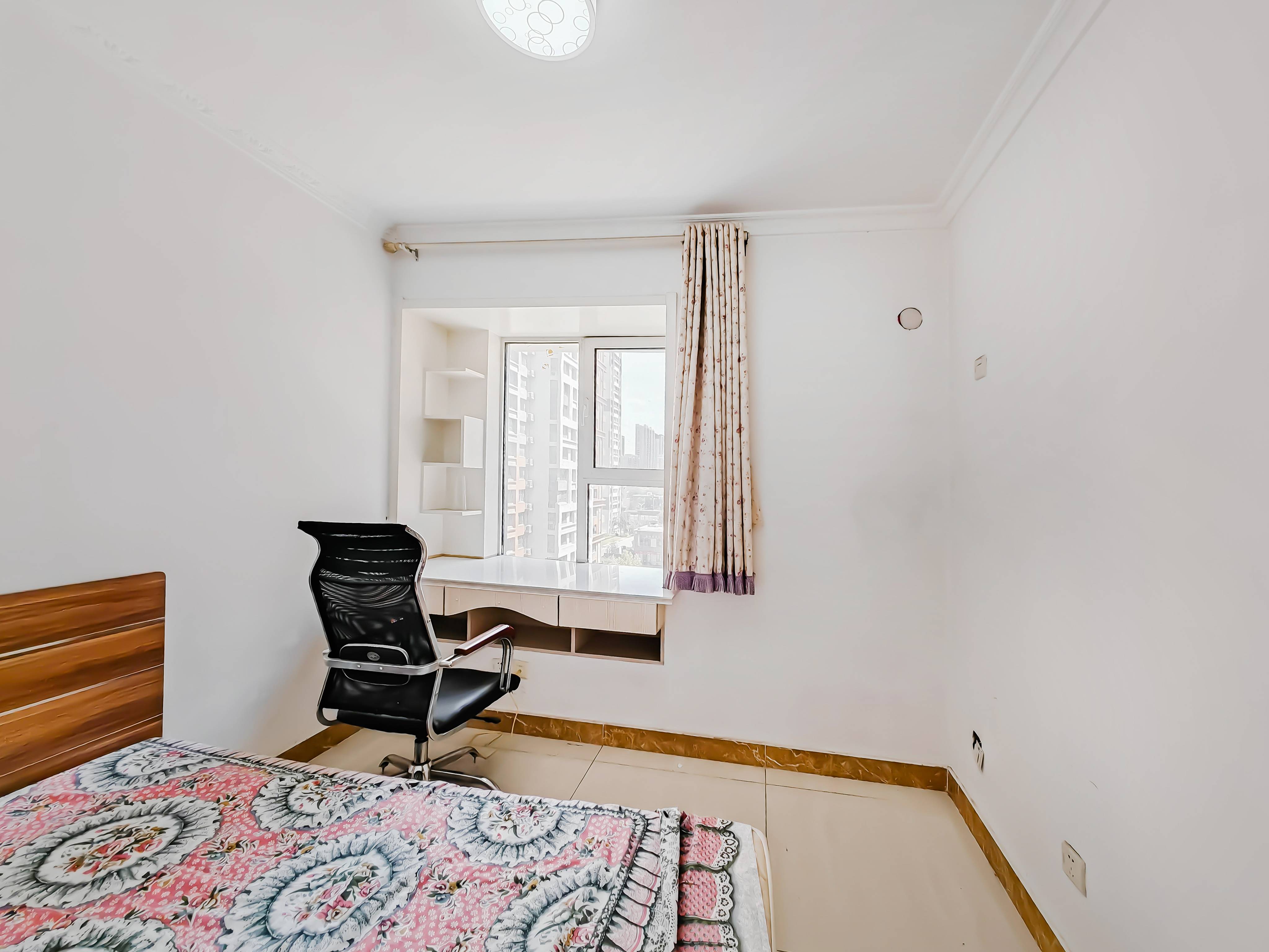 天鸿万象新天理想郡