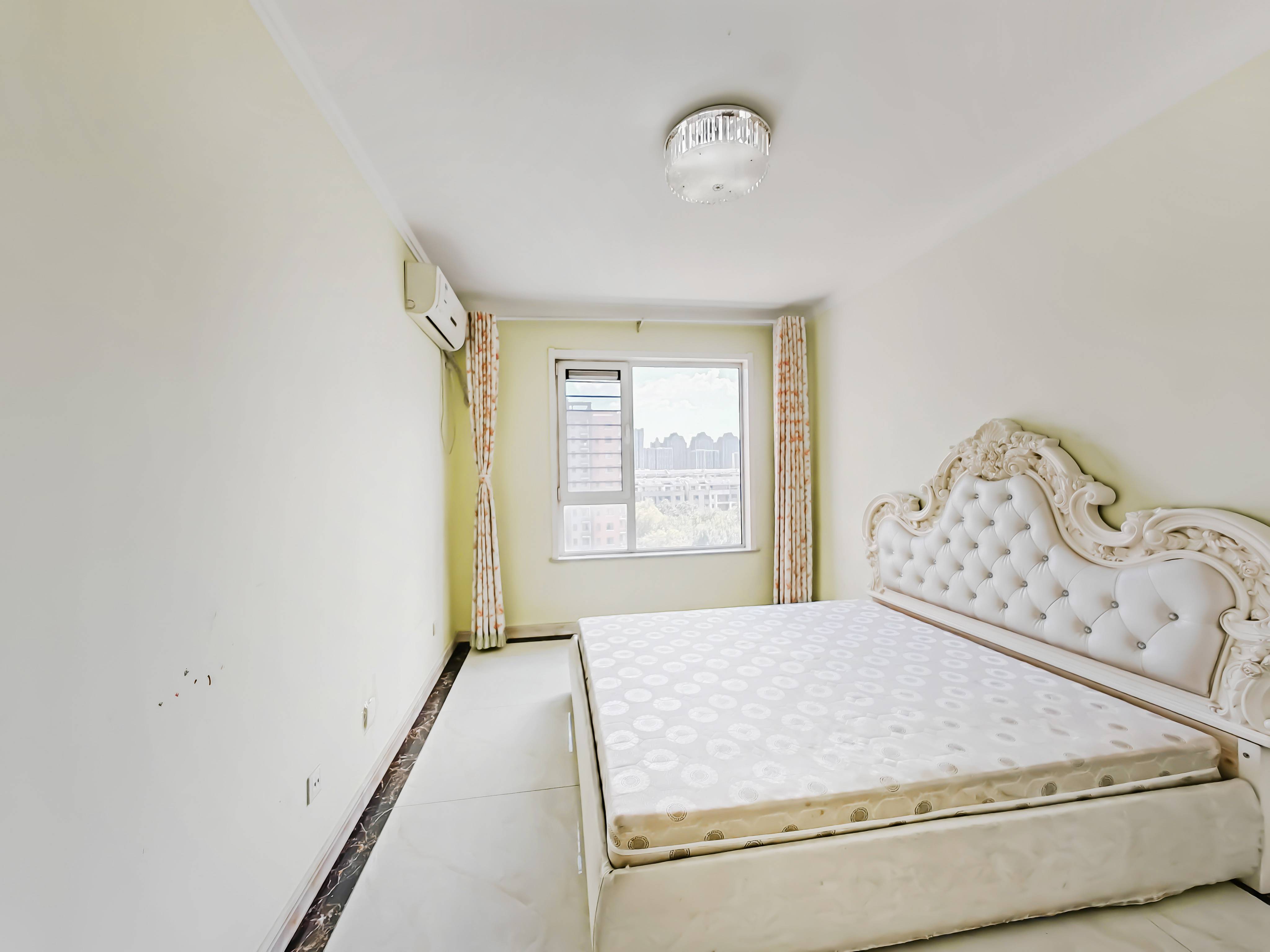 天鸿万象新天四区