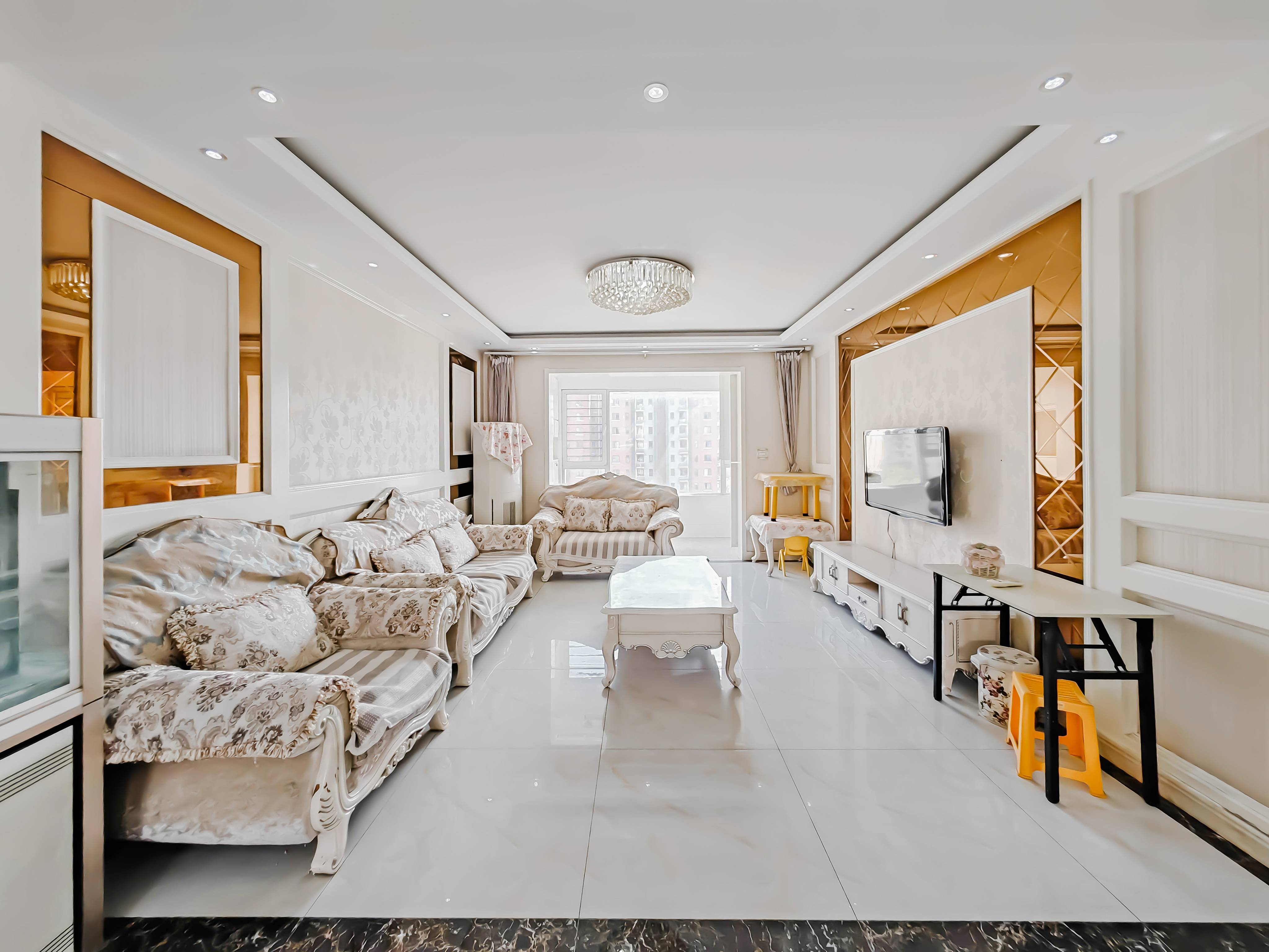 天鸿万象新天四区