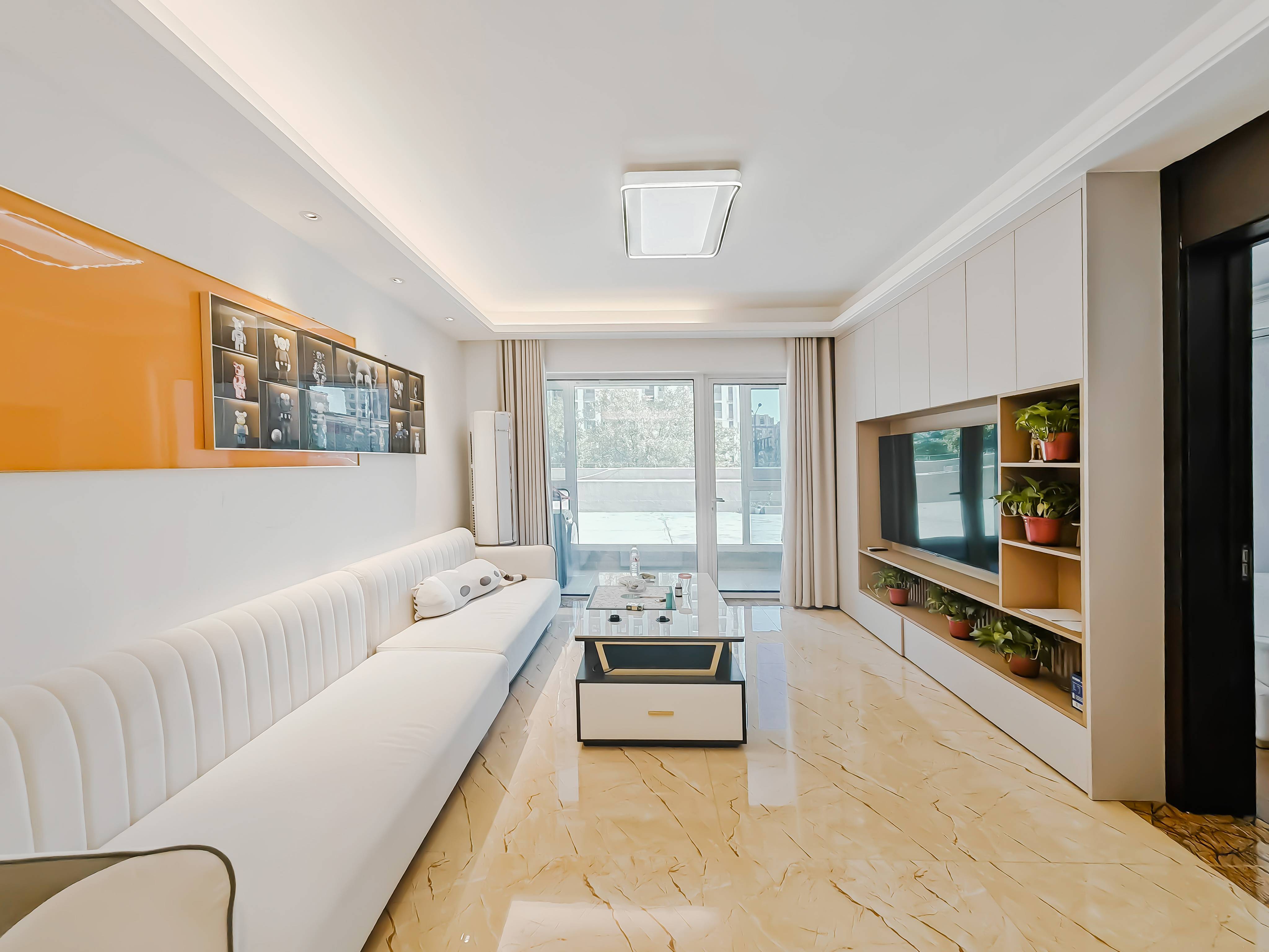  奥体中 2楼带平台 前无遮挡 小高层 有车位 碧桂园凤凰首府