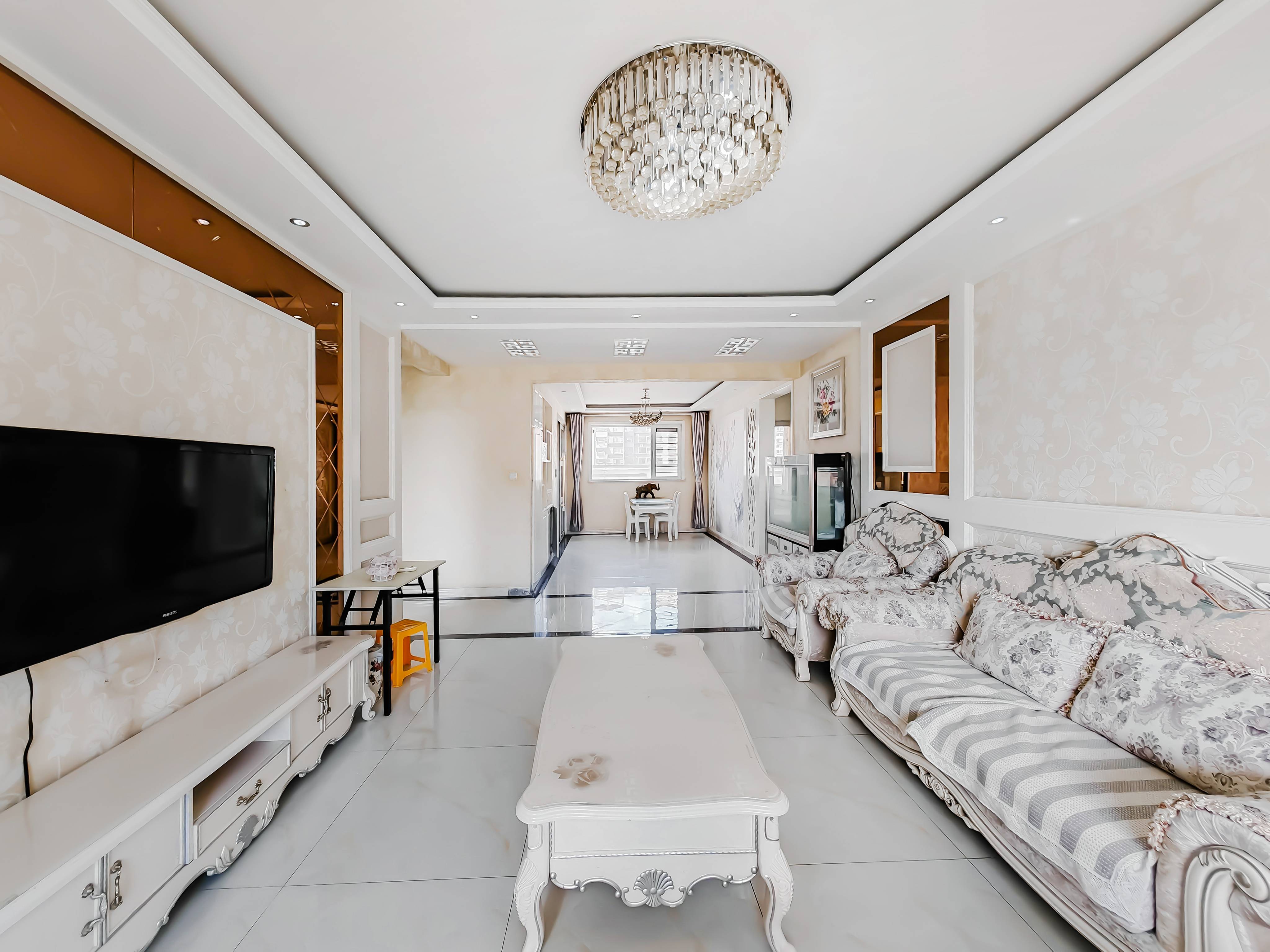 天鸿万象新天四区