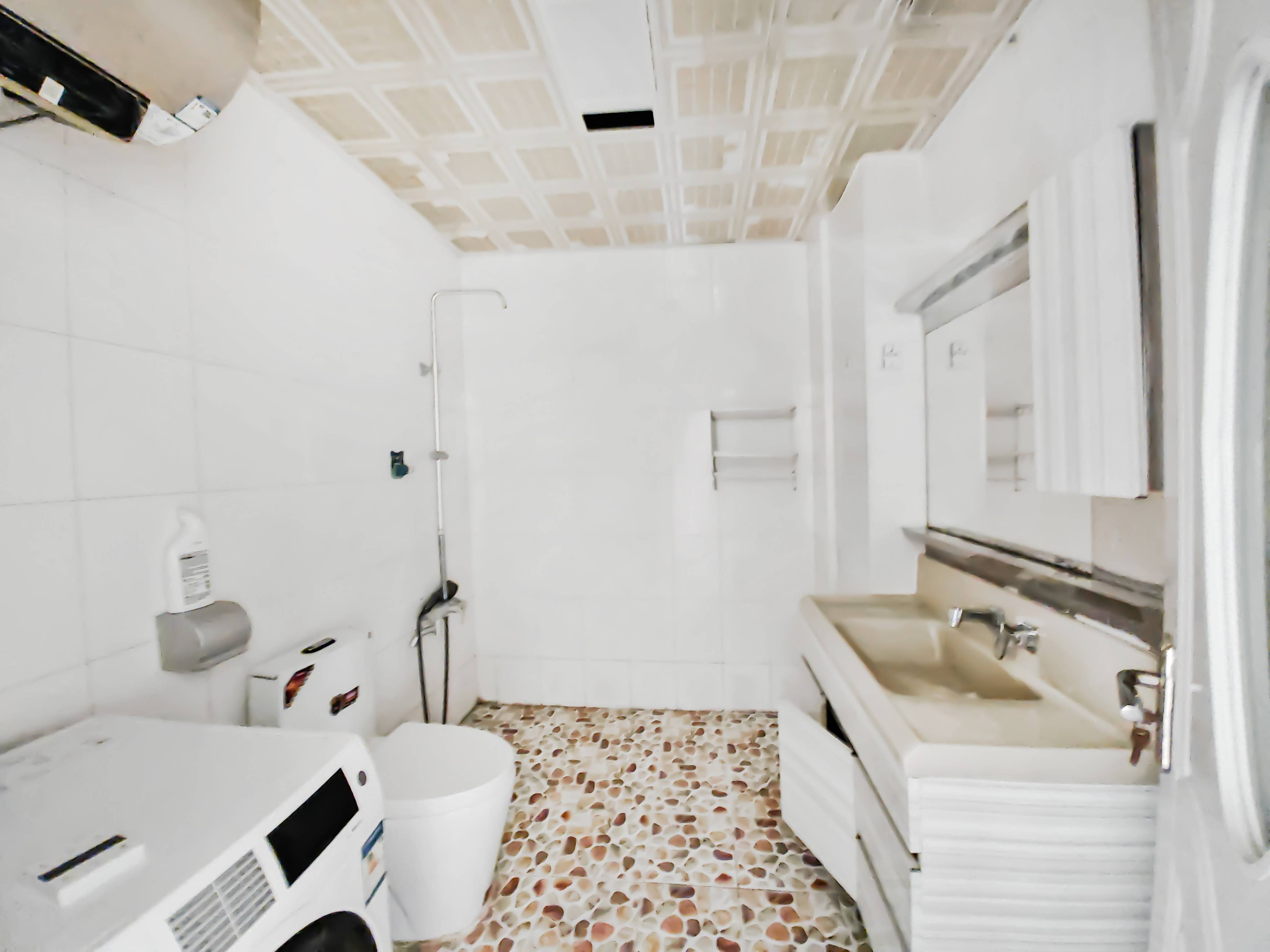 天鸿万象新天四区