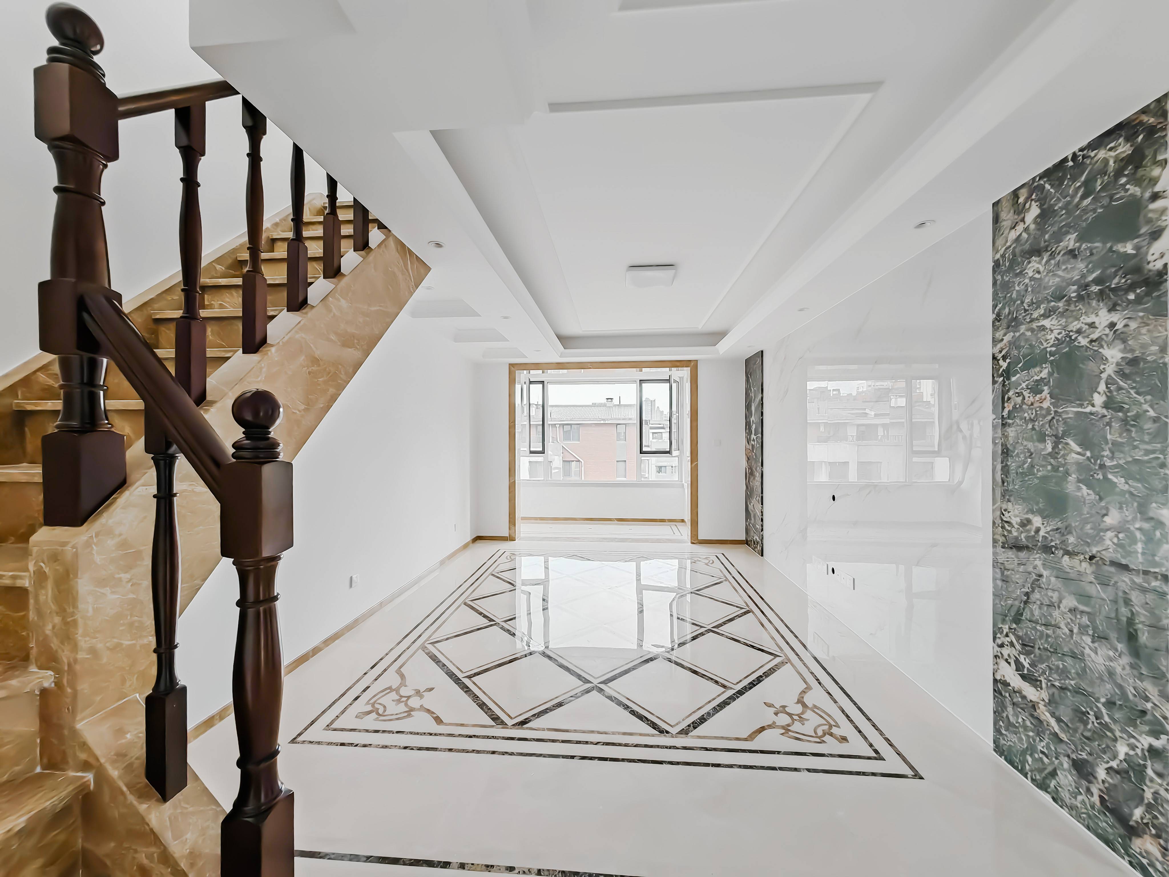 天鸿万象新天四区