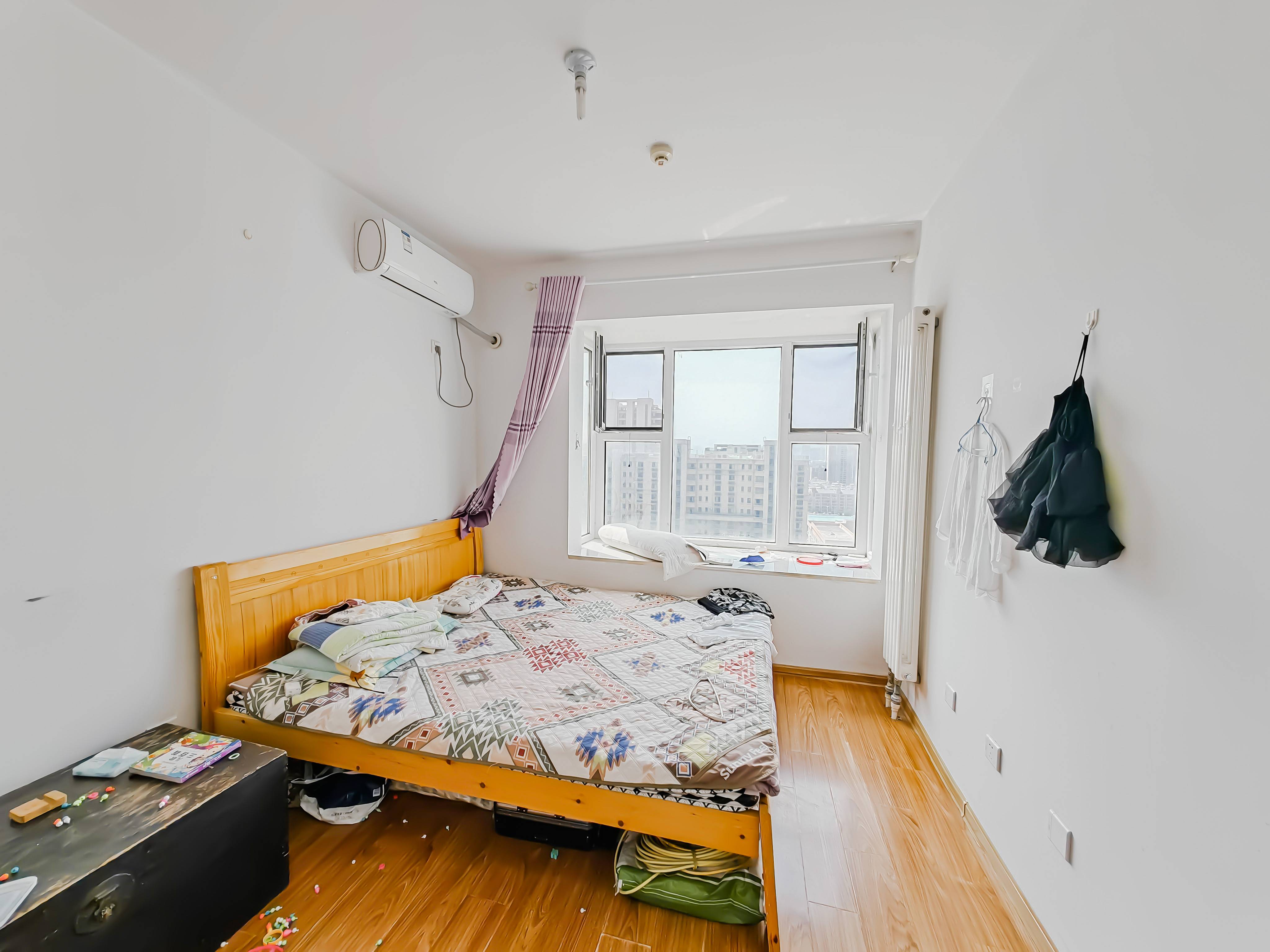 天鸿万象新天万卷府