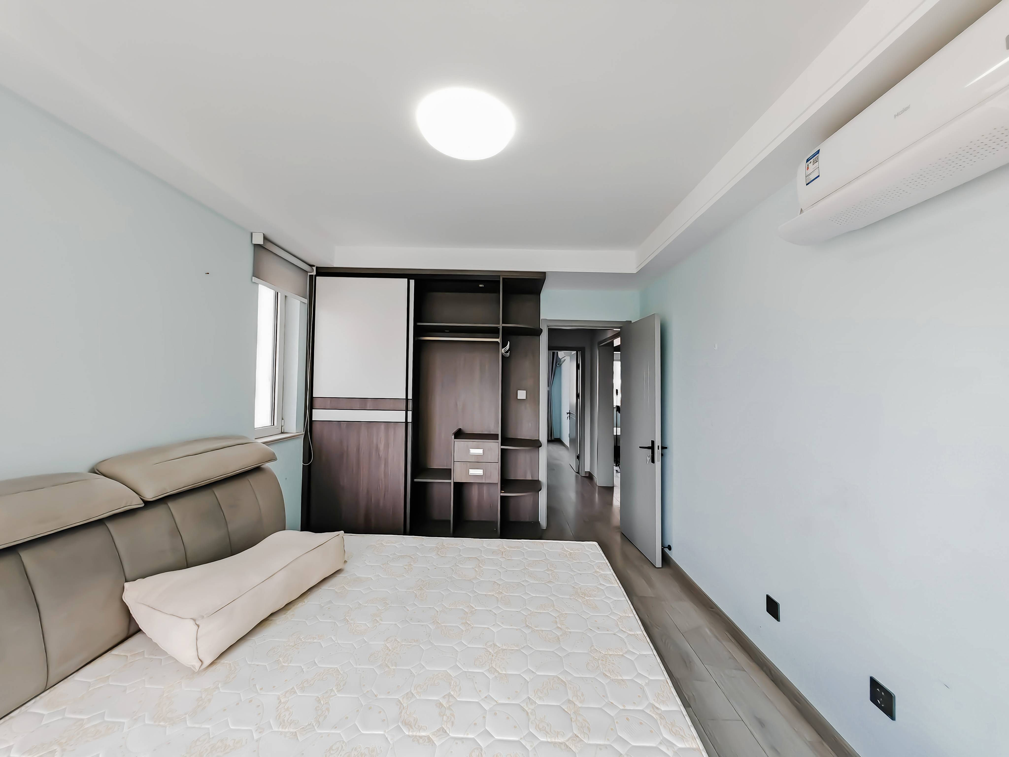 天鸿万象新天四区