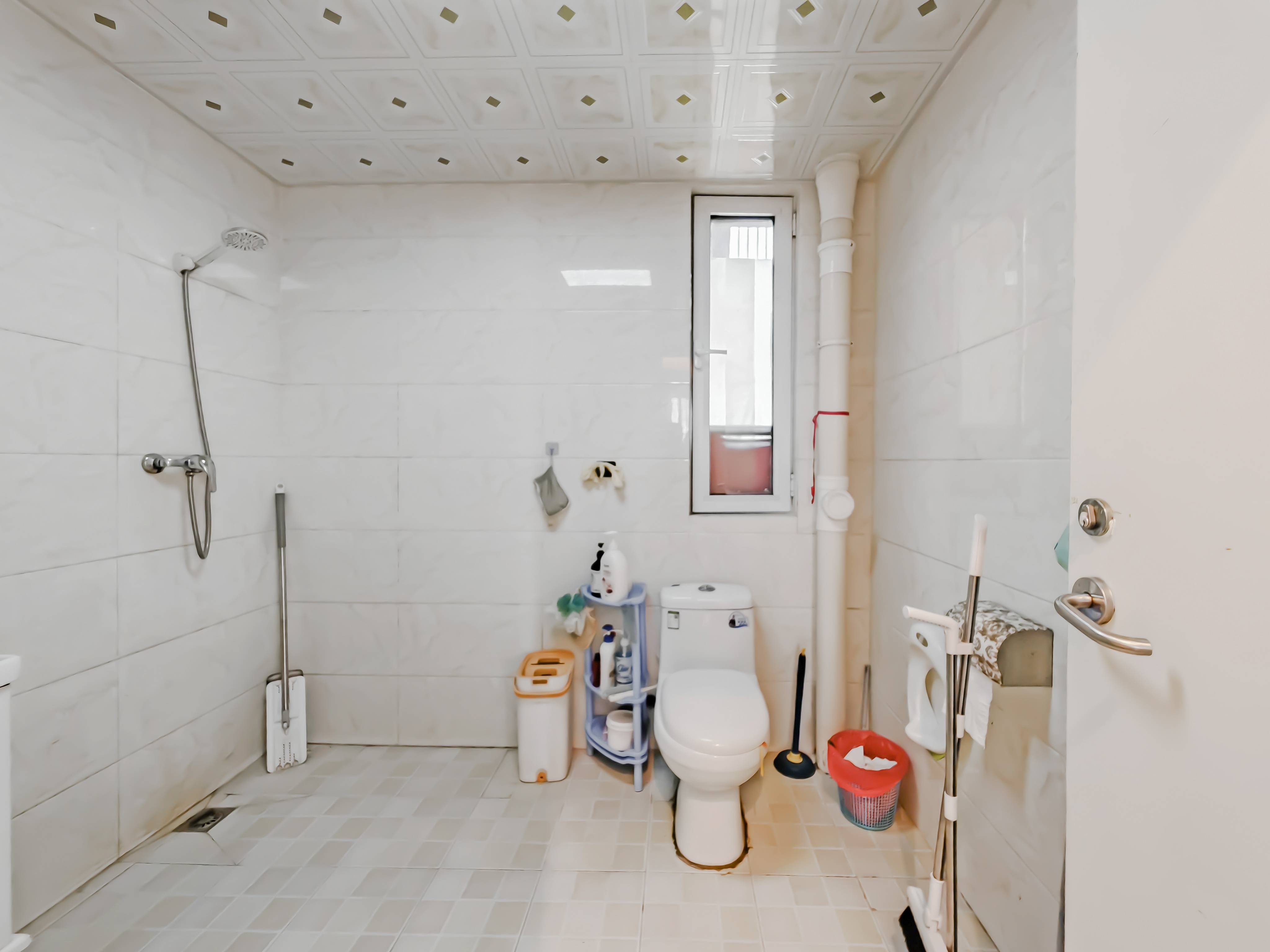 天鸿万象新天万卷府