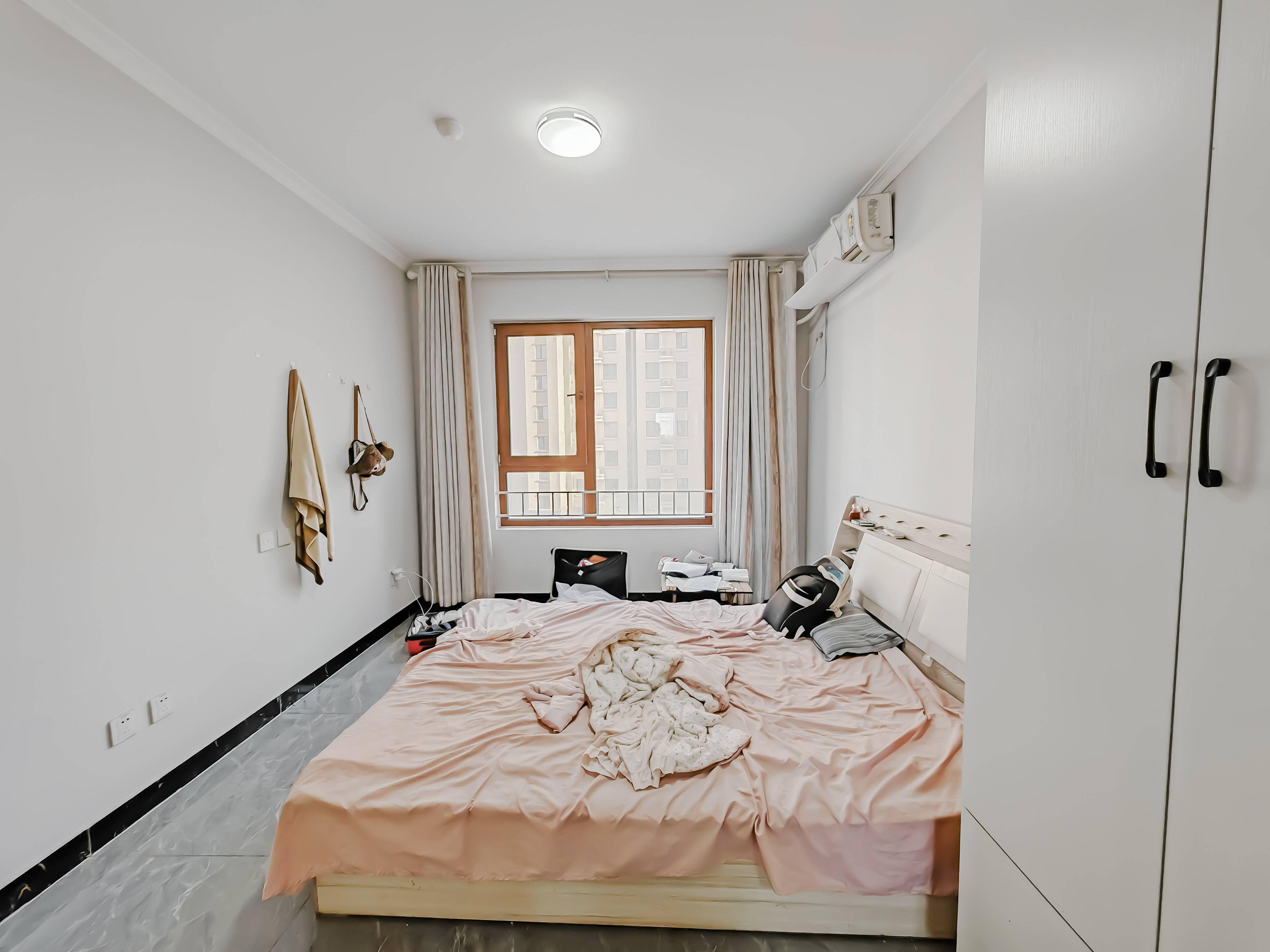 天鸿万象新天公园大道