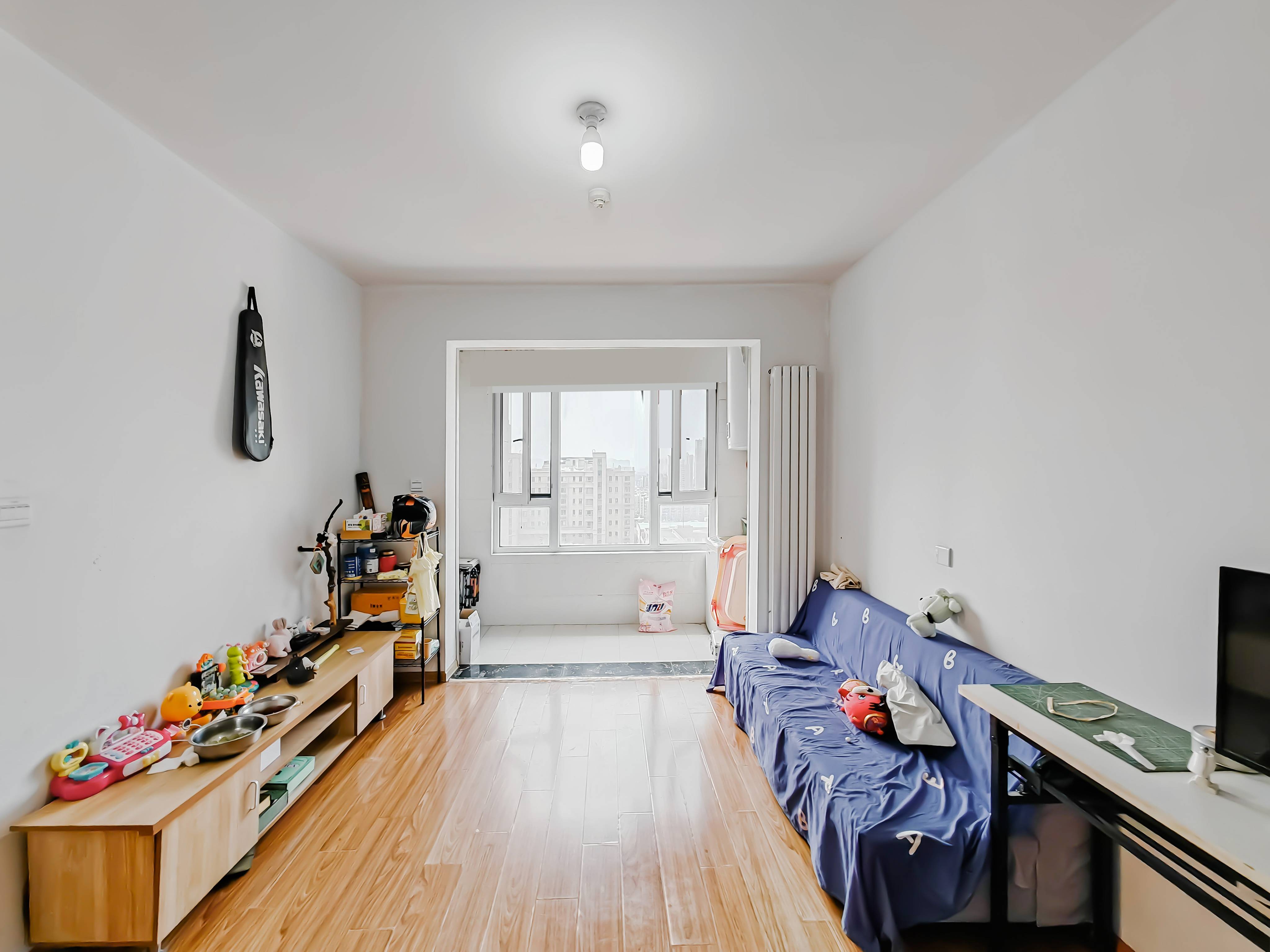 天鸿万象新天万卷府