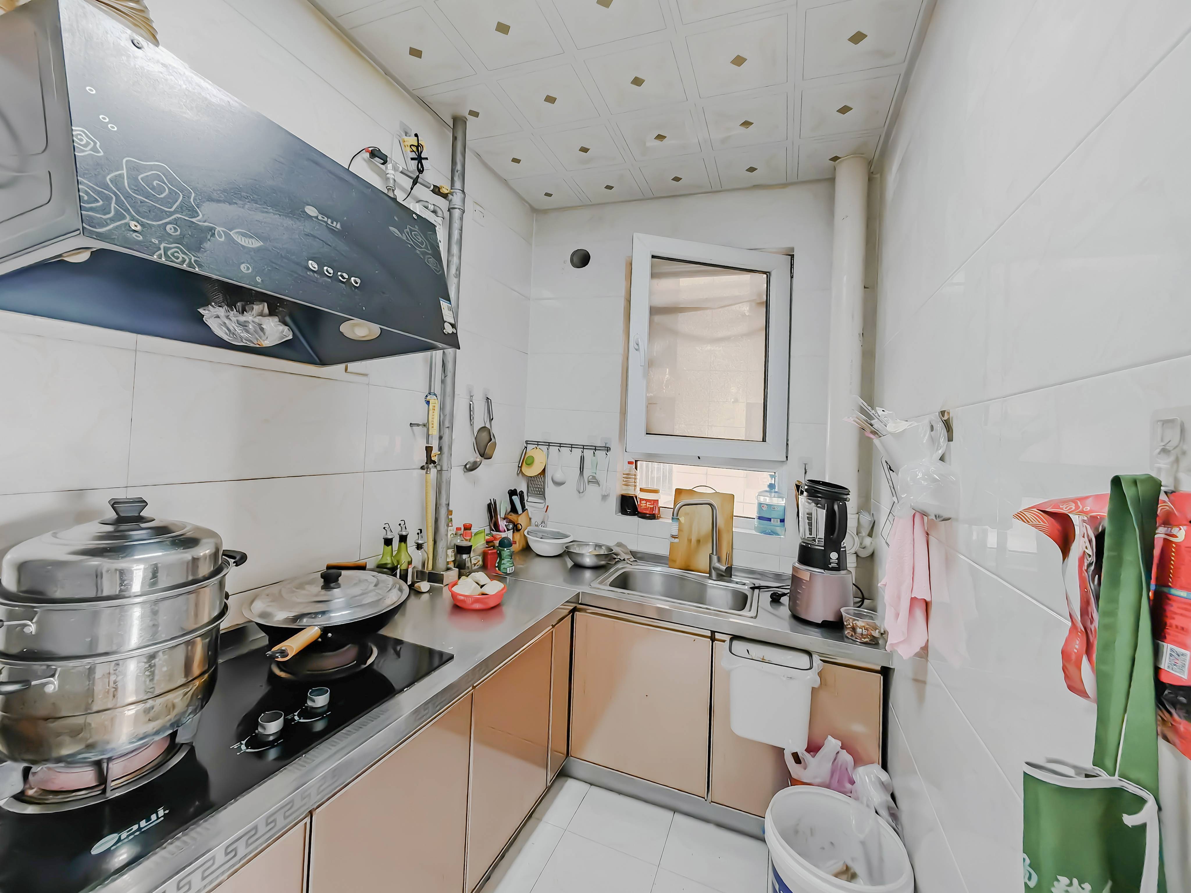 天鸿万象新天万卷府