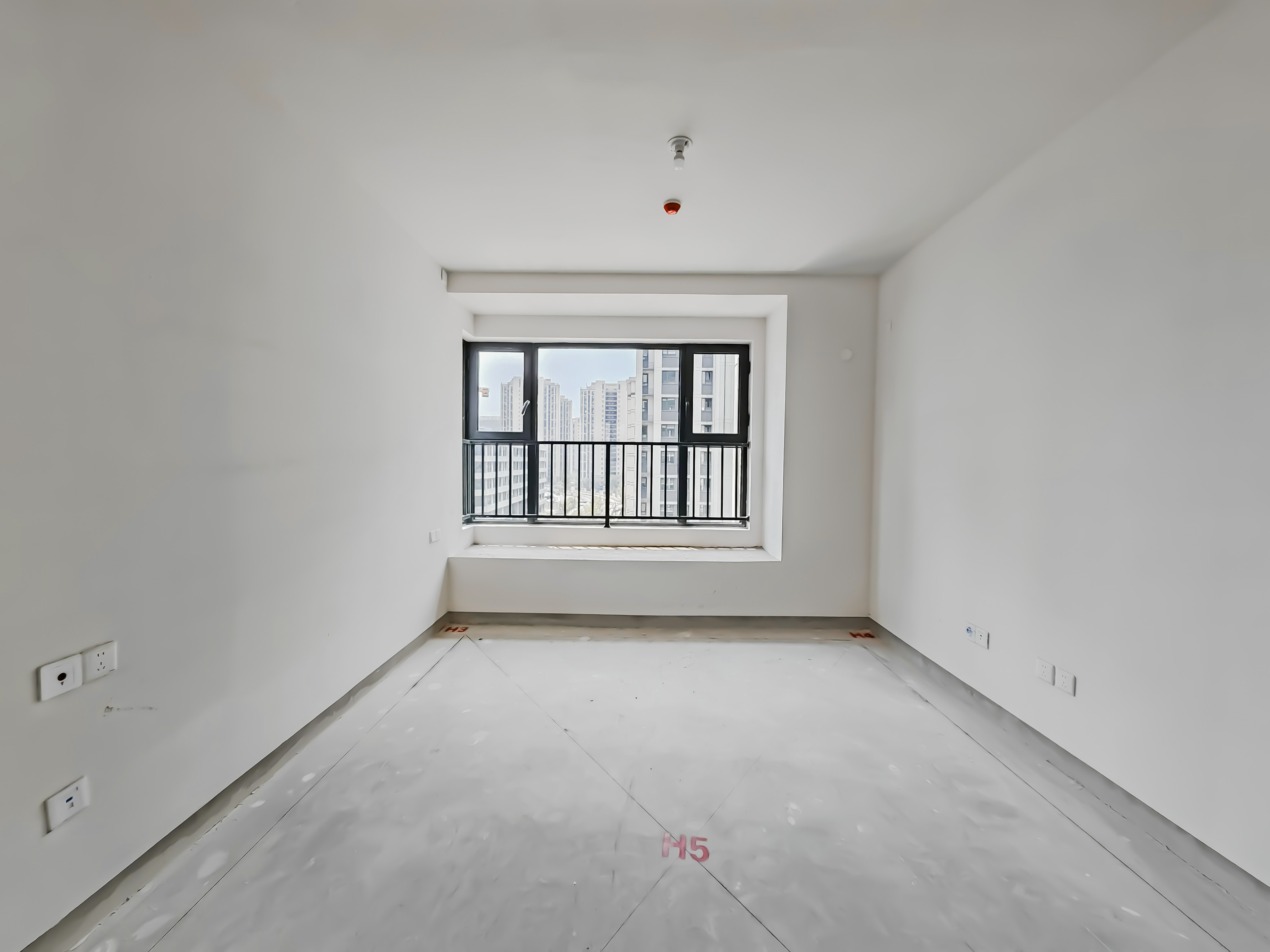 中建蔚蓝之城山茶园