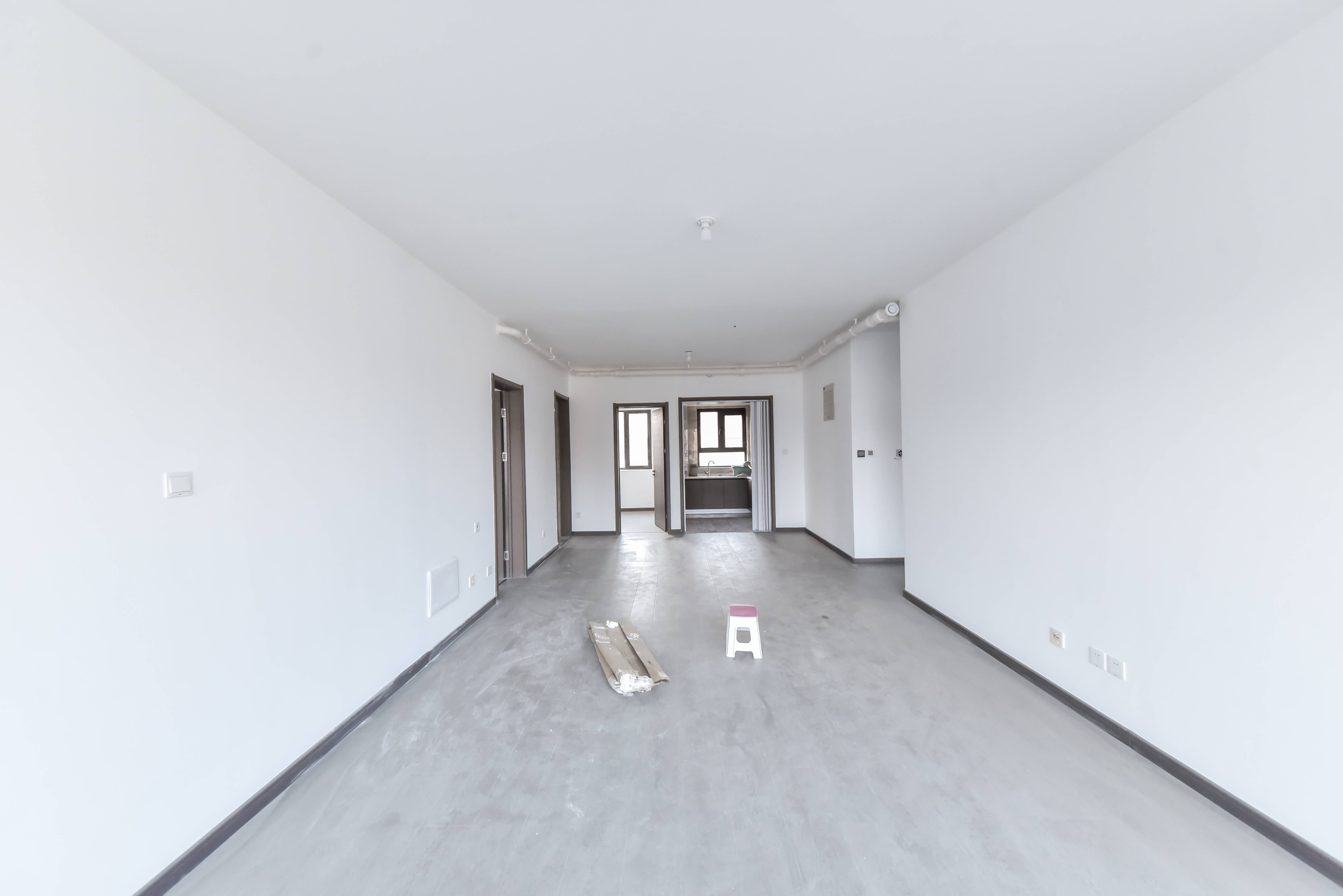  鲁商金茂悦府 南北