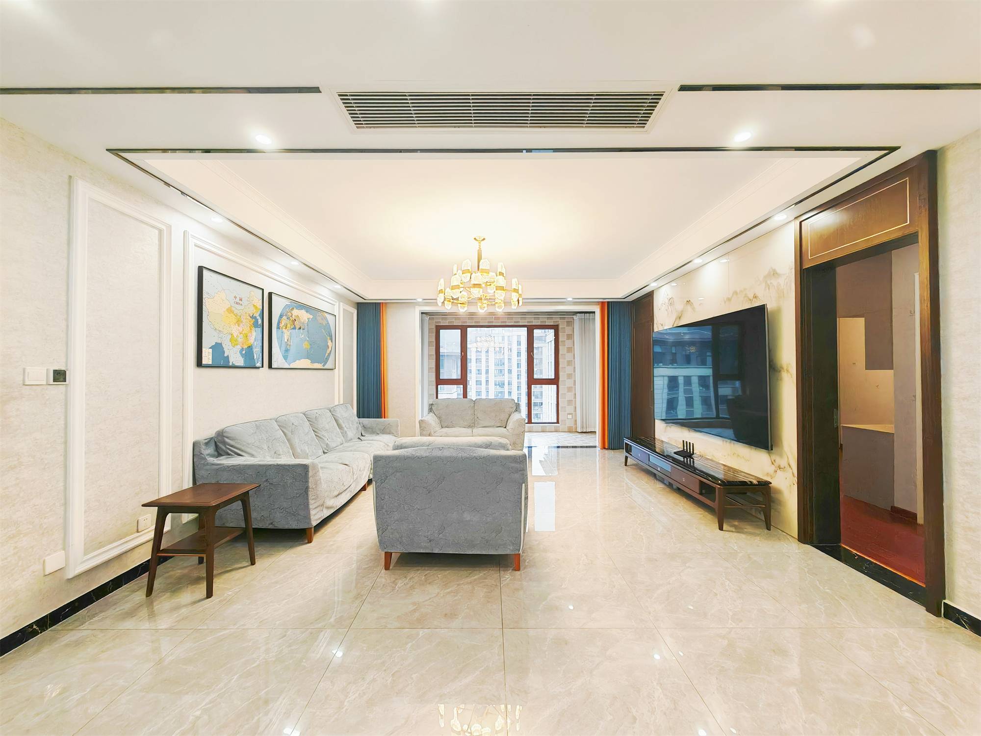  鲁能领秀城麓府 洋房 精装百万 赠送车位地下室  双X额 