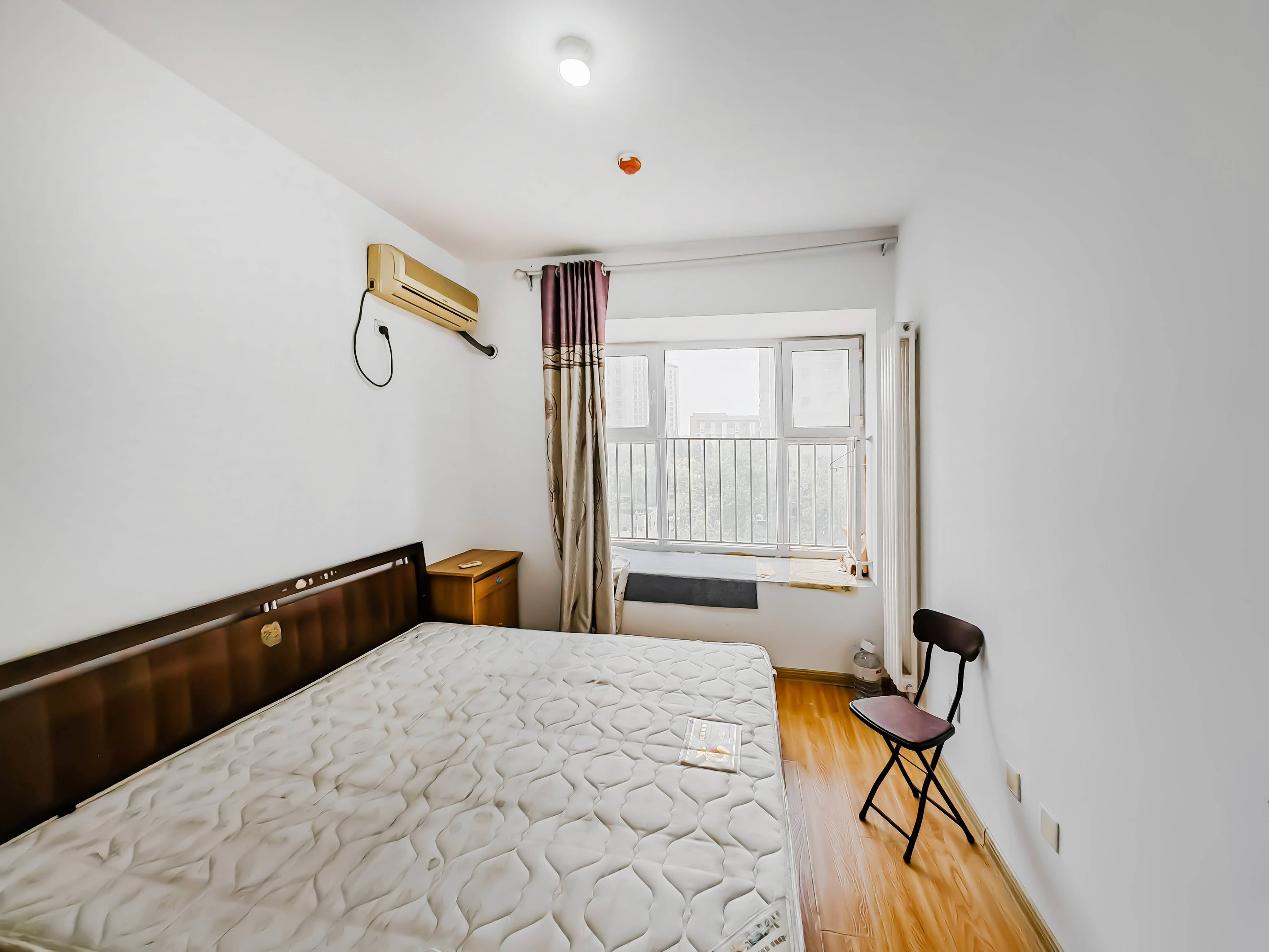 天鸿万象新天万卷府