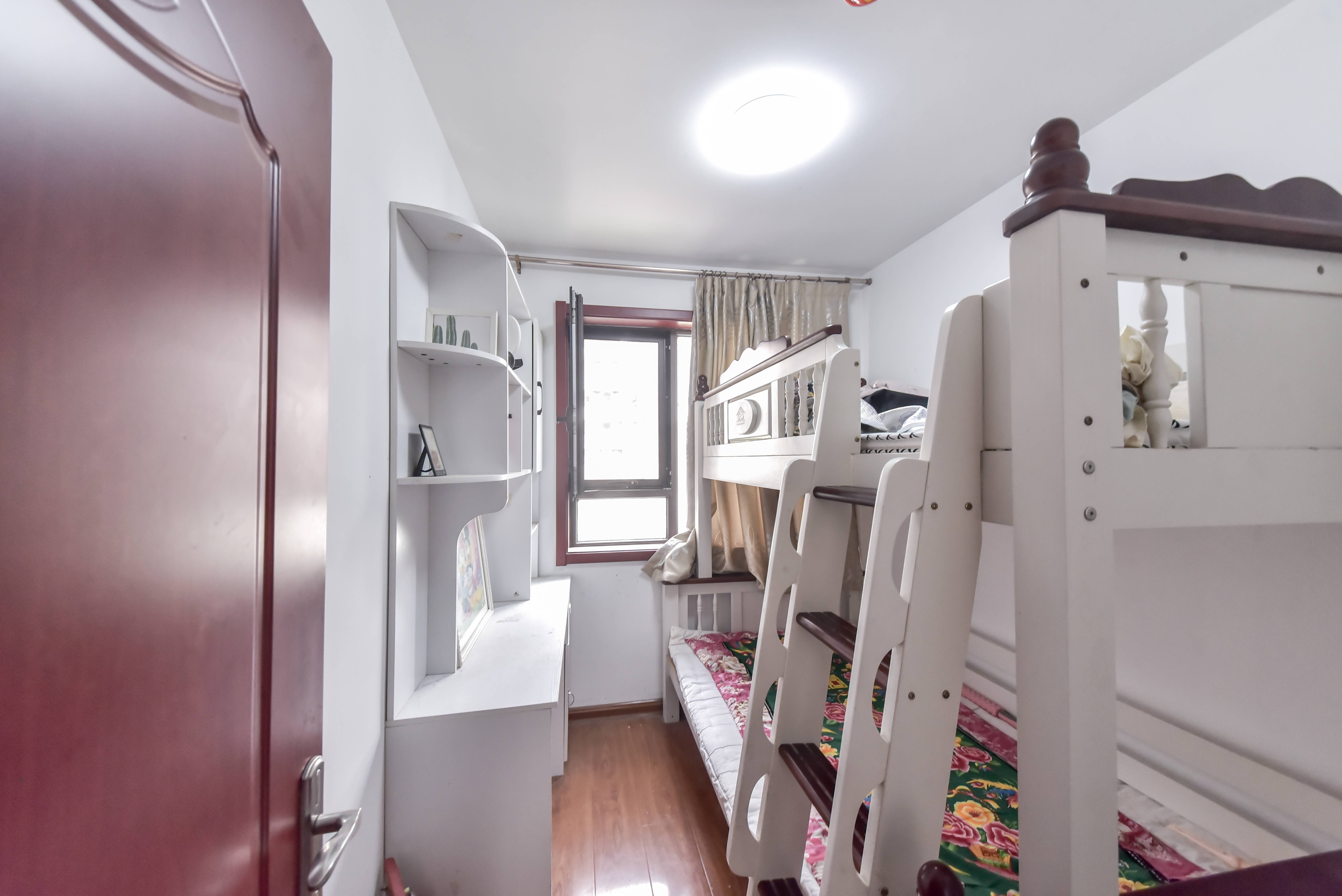 旭辉银盛泰金域蓝山