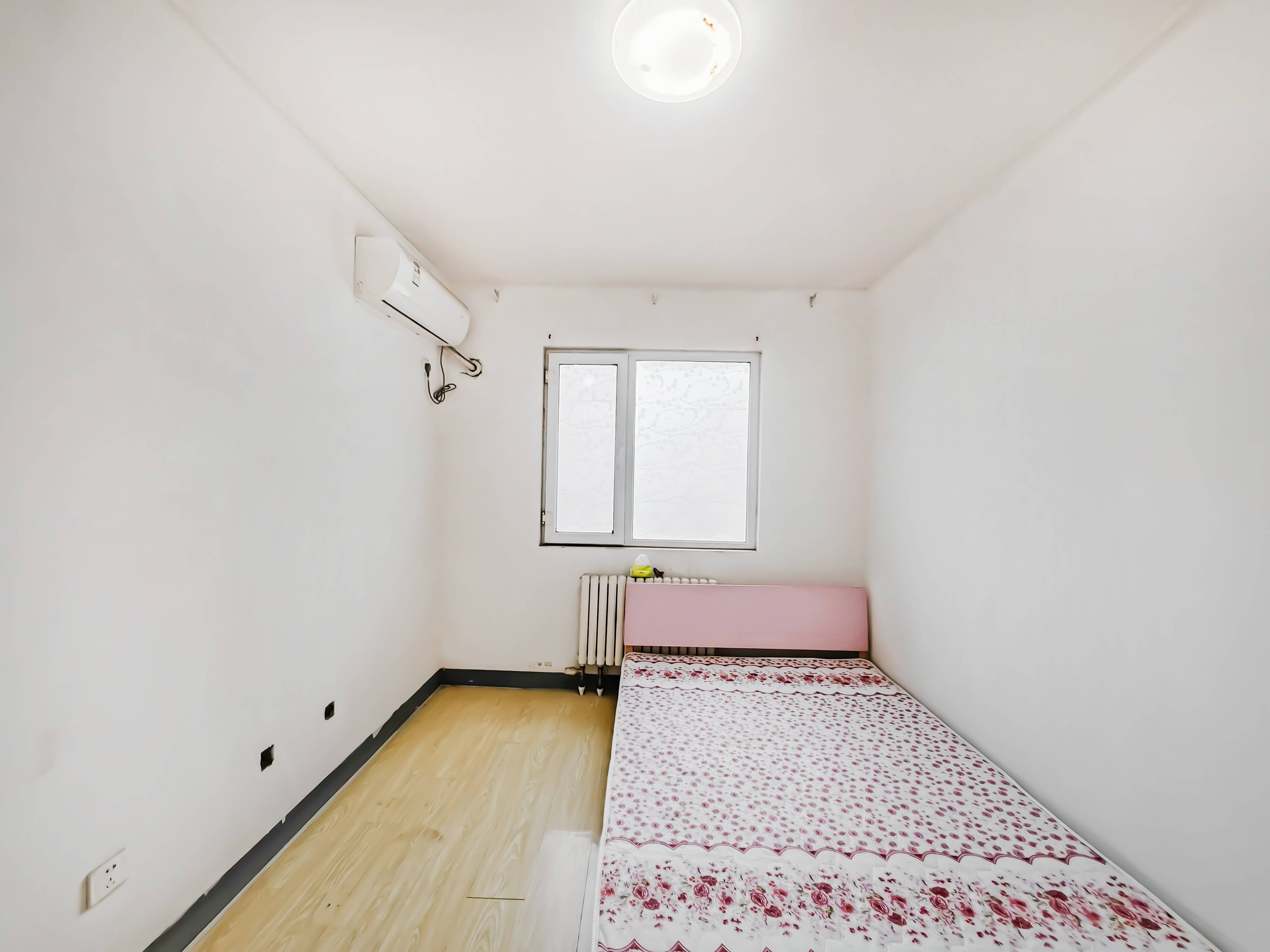 天鸿万象新天万卷府