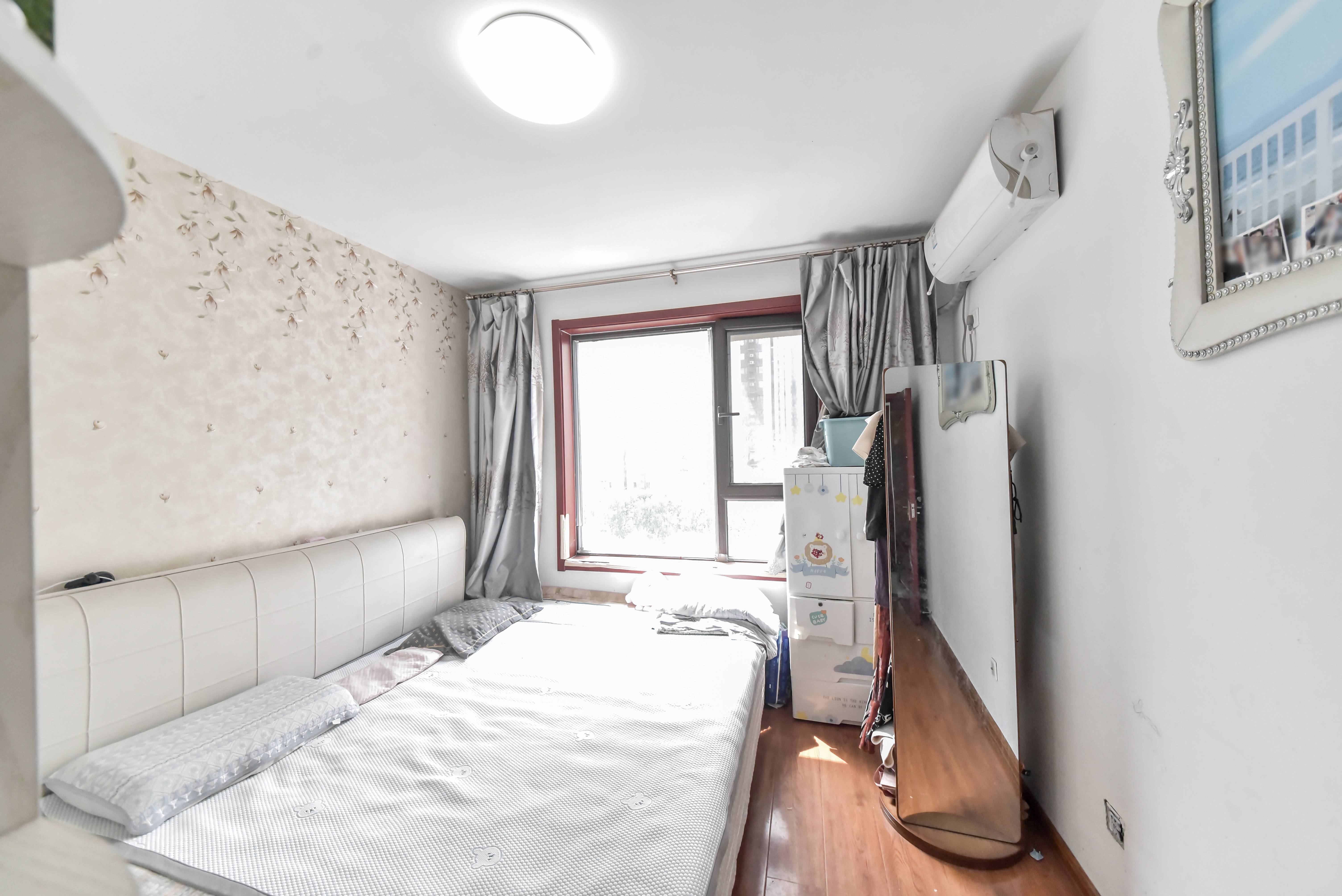 旭辉银盛泰金域蓝山