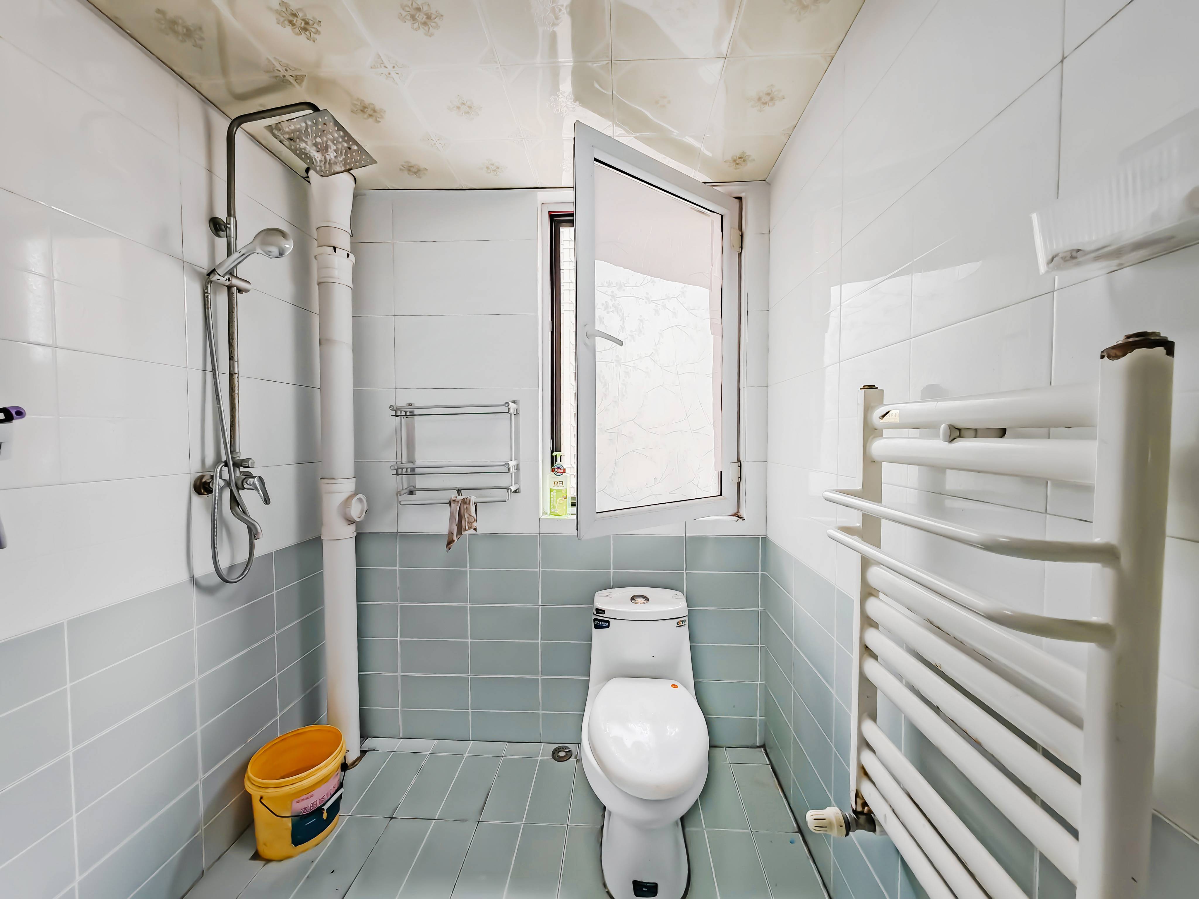 天鸿万象新天万卷府