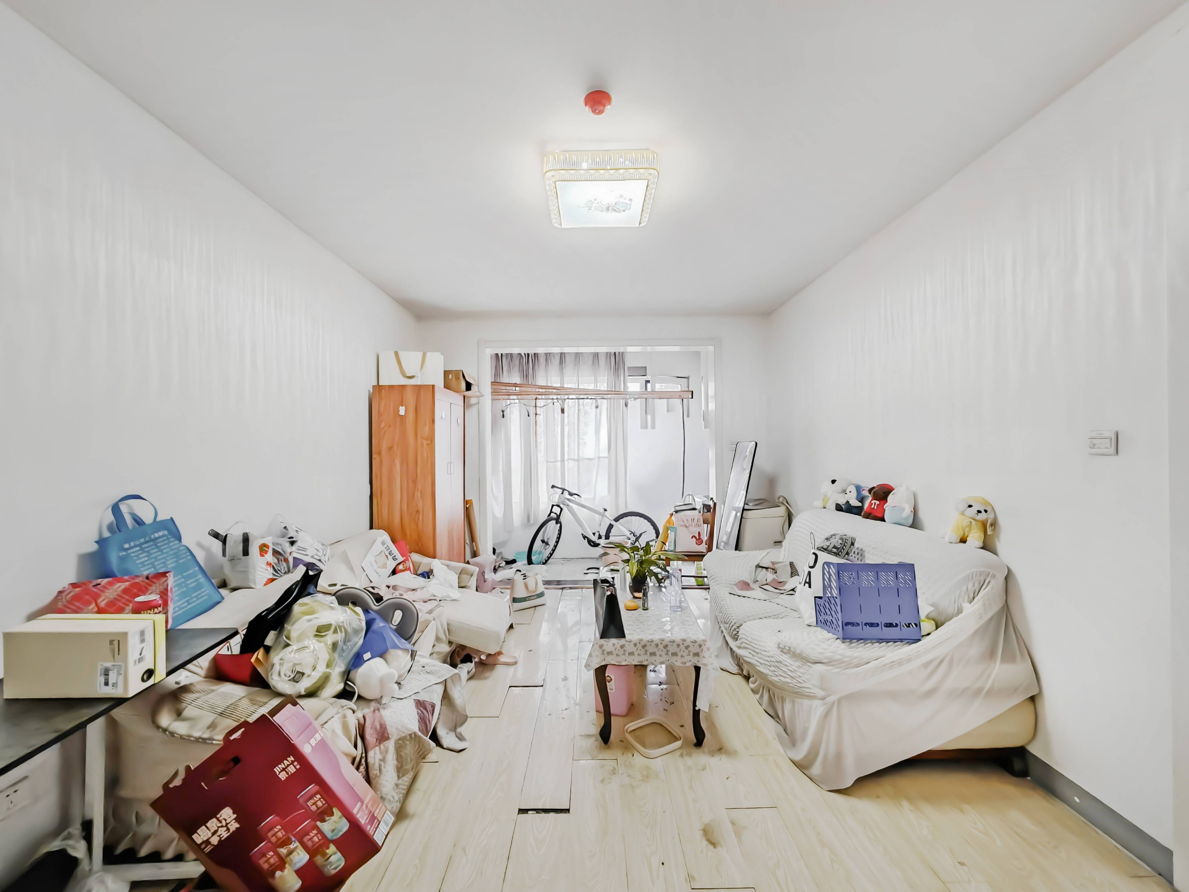 天鸿万象新天万卷府