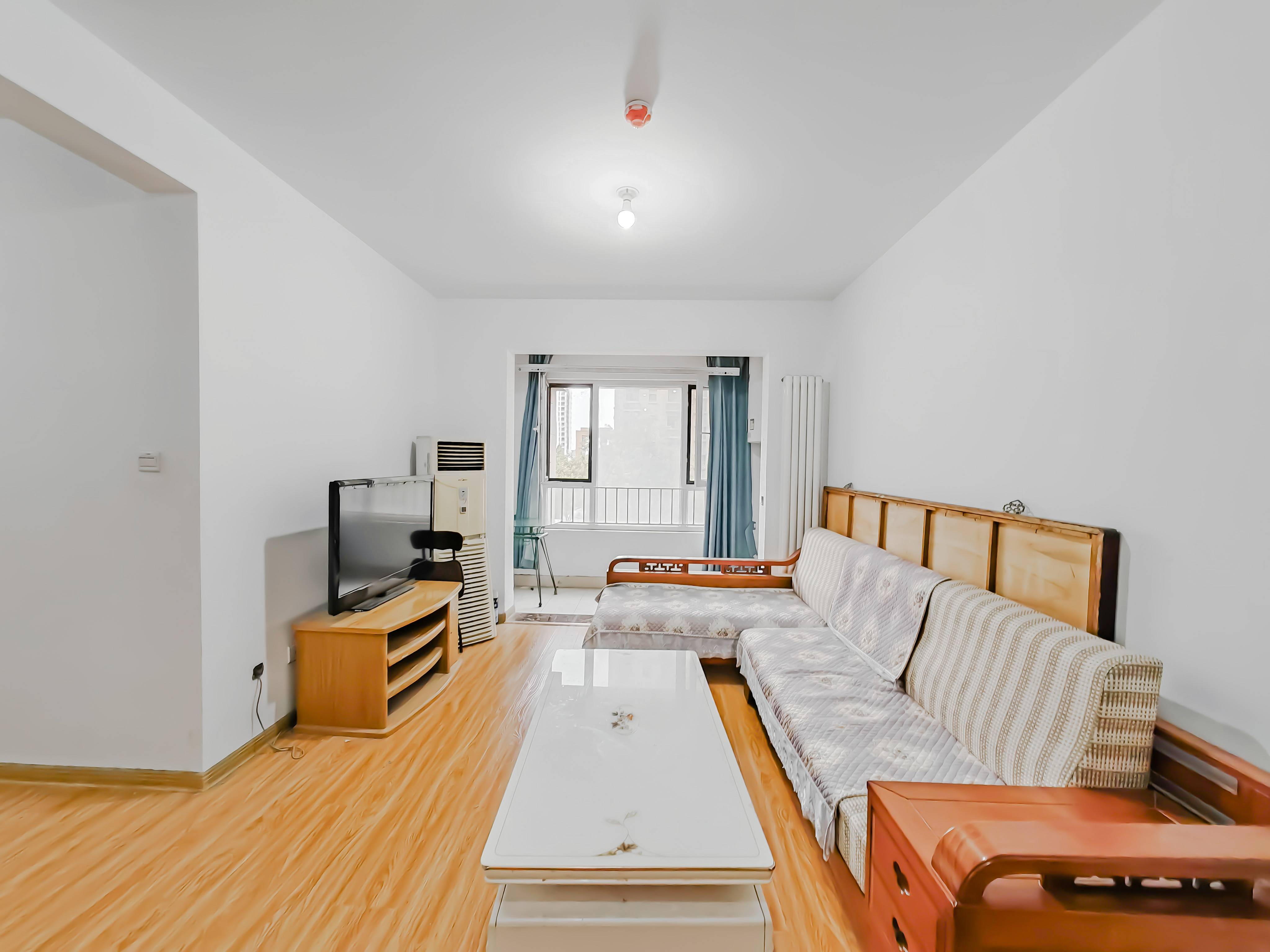 天鸿万象新天万卷府